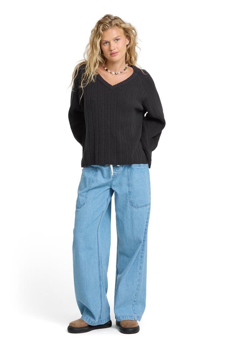 Dallas V-Neck Sweater, Alternate, color, BLACK SANDS