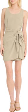 Donna Morgan Square Neck Midi Dress
