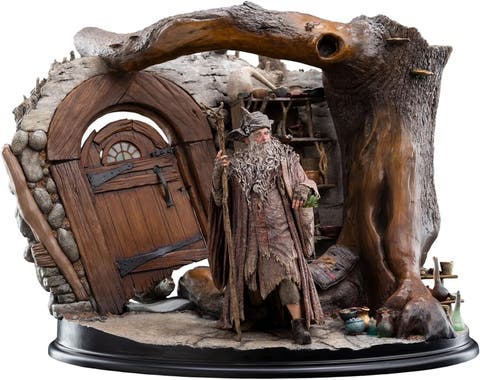 Hobbit Trilogy - Radagast In Rhosgobel 16 Scale