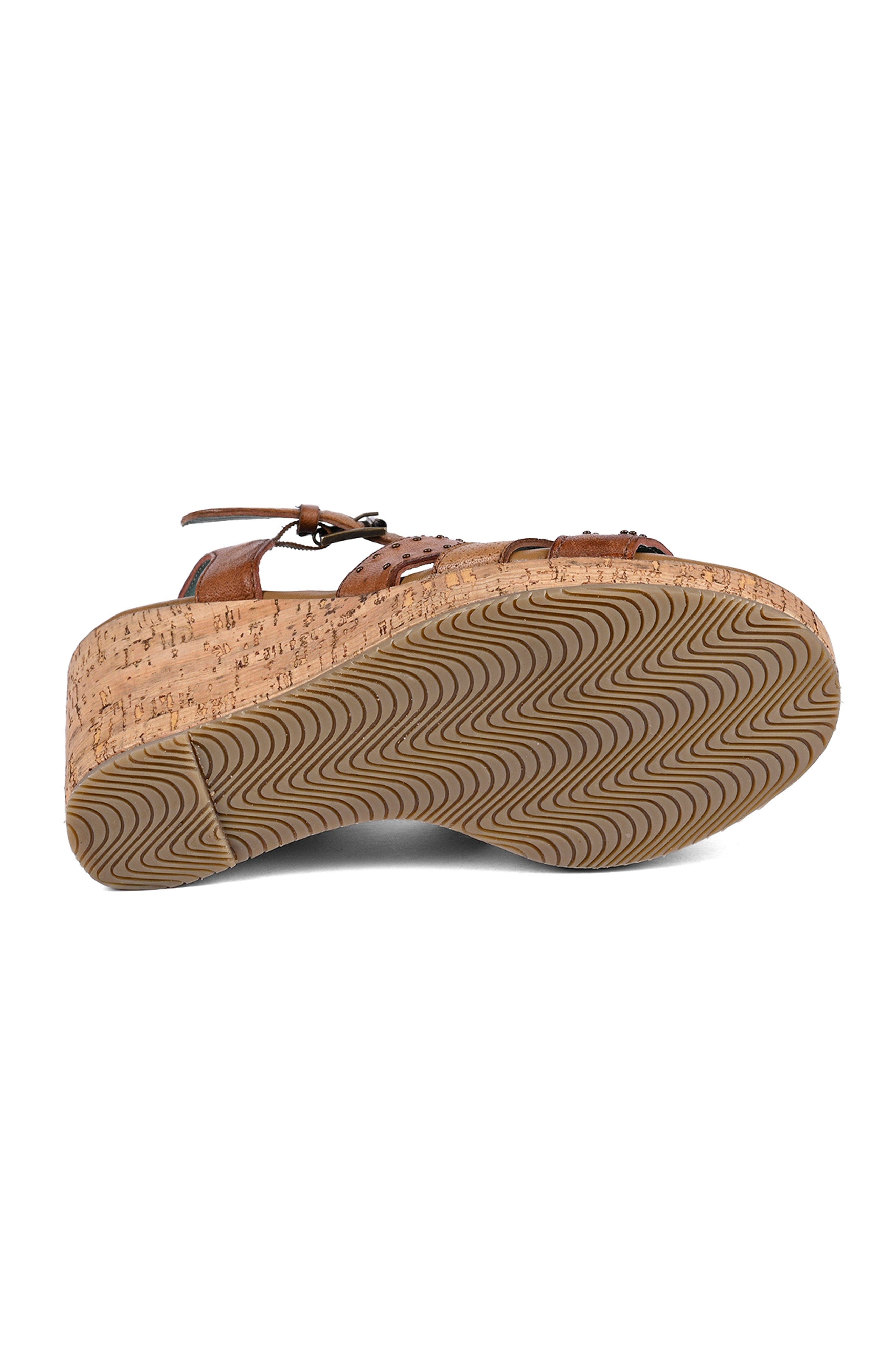Different Pump, Alternate, color, Pecan Almond HD