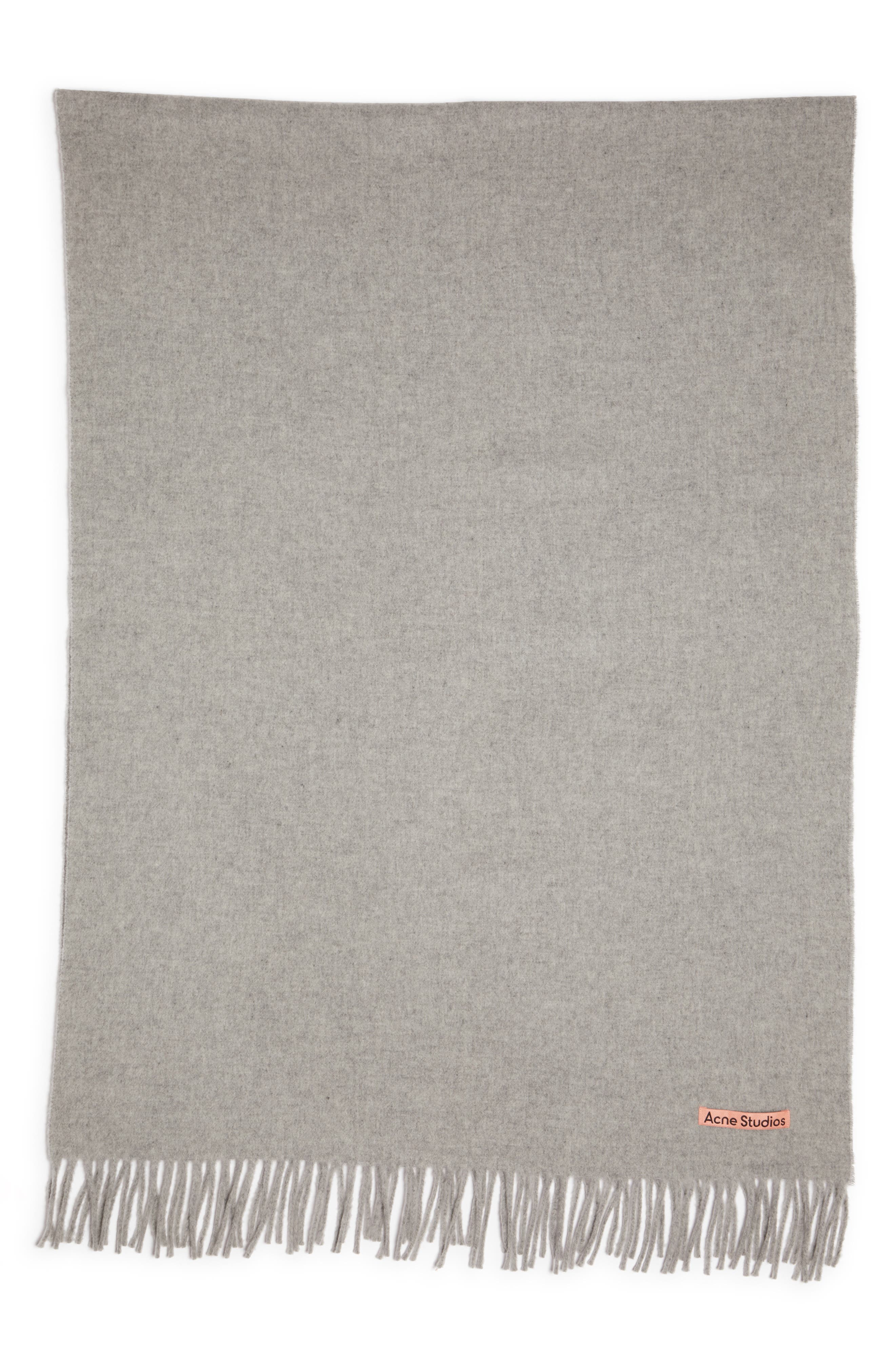 selected LIGHT GREY MELANGE