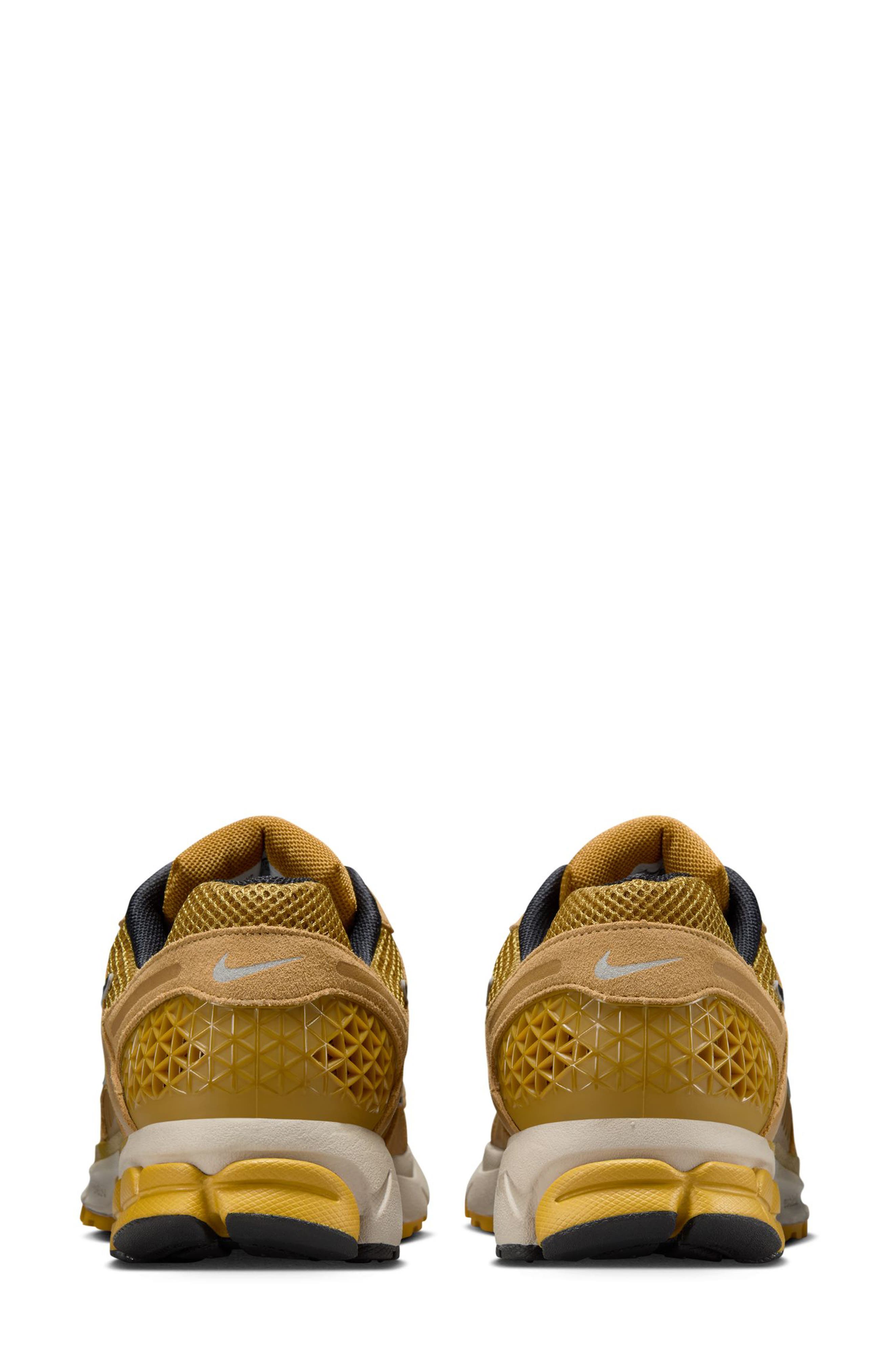 Nike Zoom Vomero 5 Sneaker, Alternate, color, 