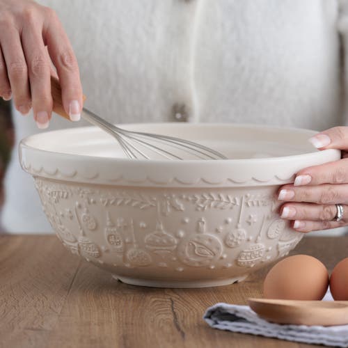 Mason Cash Deck The Halls Size 18 Cream Mixing Bowl, 2.85 Quart In White