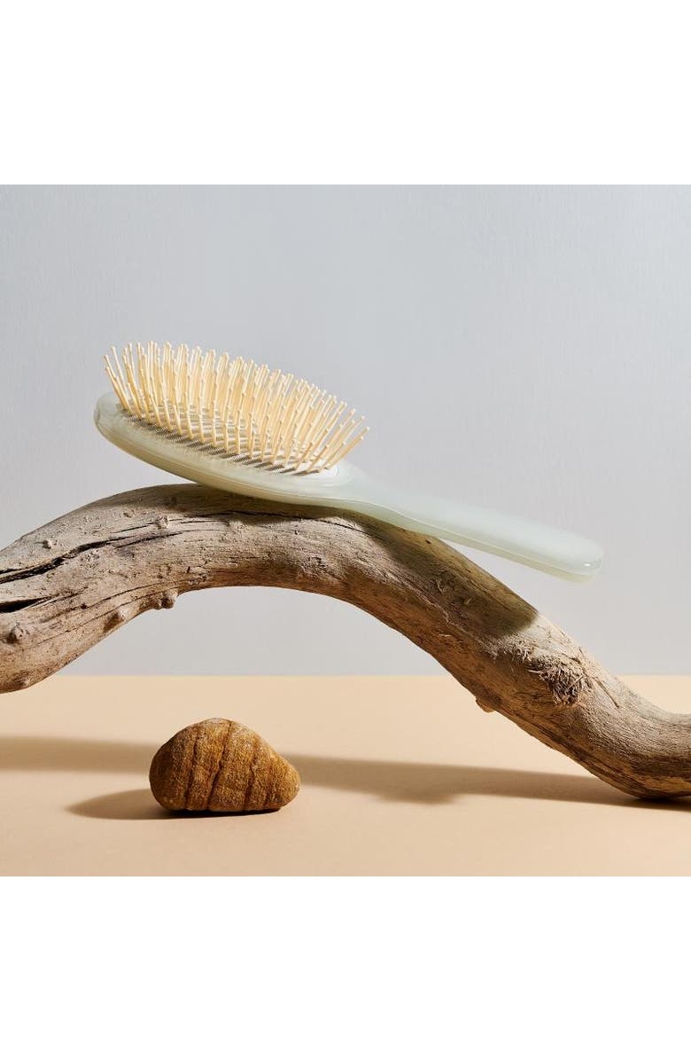 ACCA KAPPA EYE Oval Pom Pin Brush, Alternate, color, Ivory