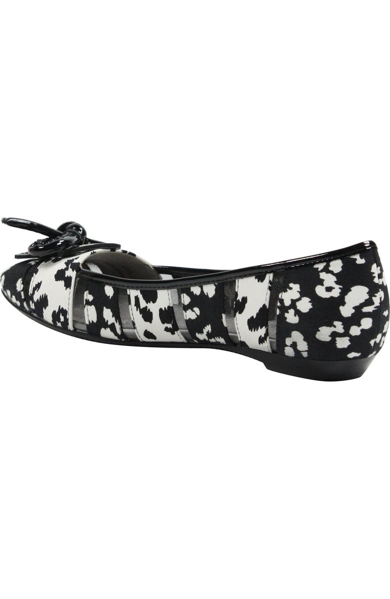 J. Reneé 'Edie' Skimmer Flat, Alternate, color,