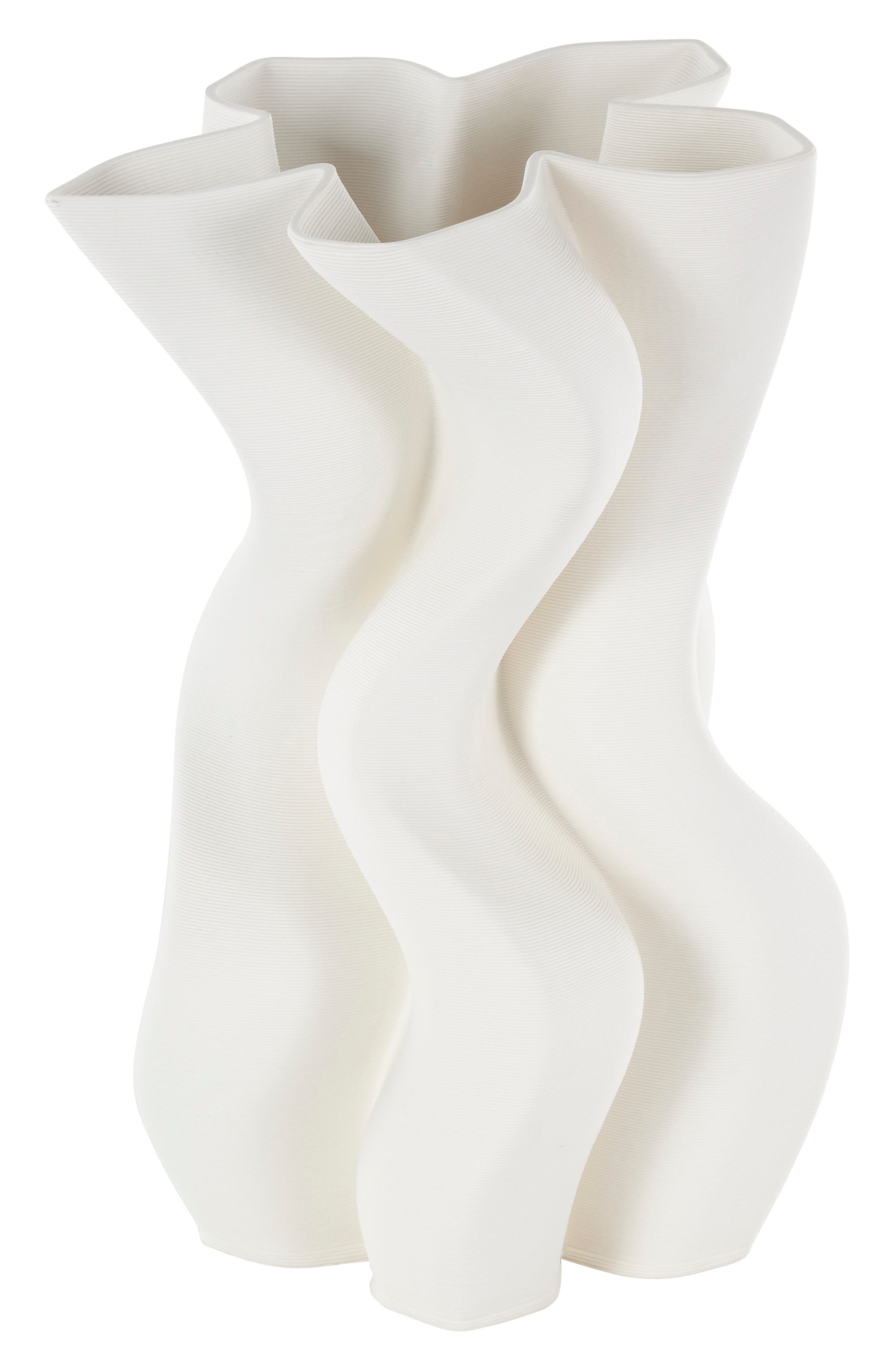 VIVIAN LUNE HOME Ceramic Vase