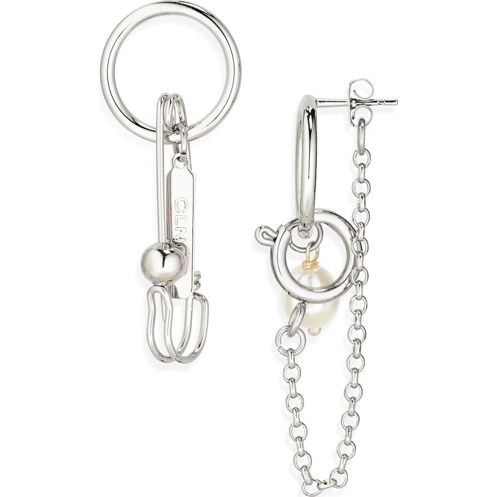 Justine Clenquet Tori Mismatched Frontal Hoop Earrings In Metallic