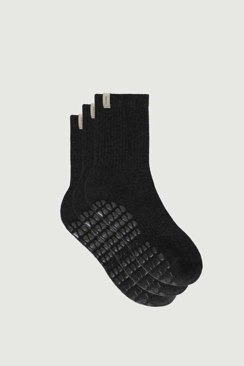 Fraise Graphite  Grip Sock Trio In Gray