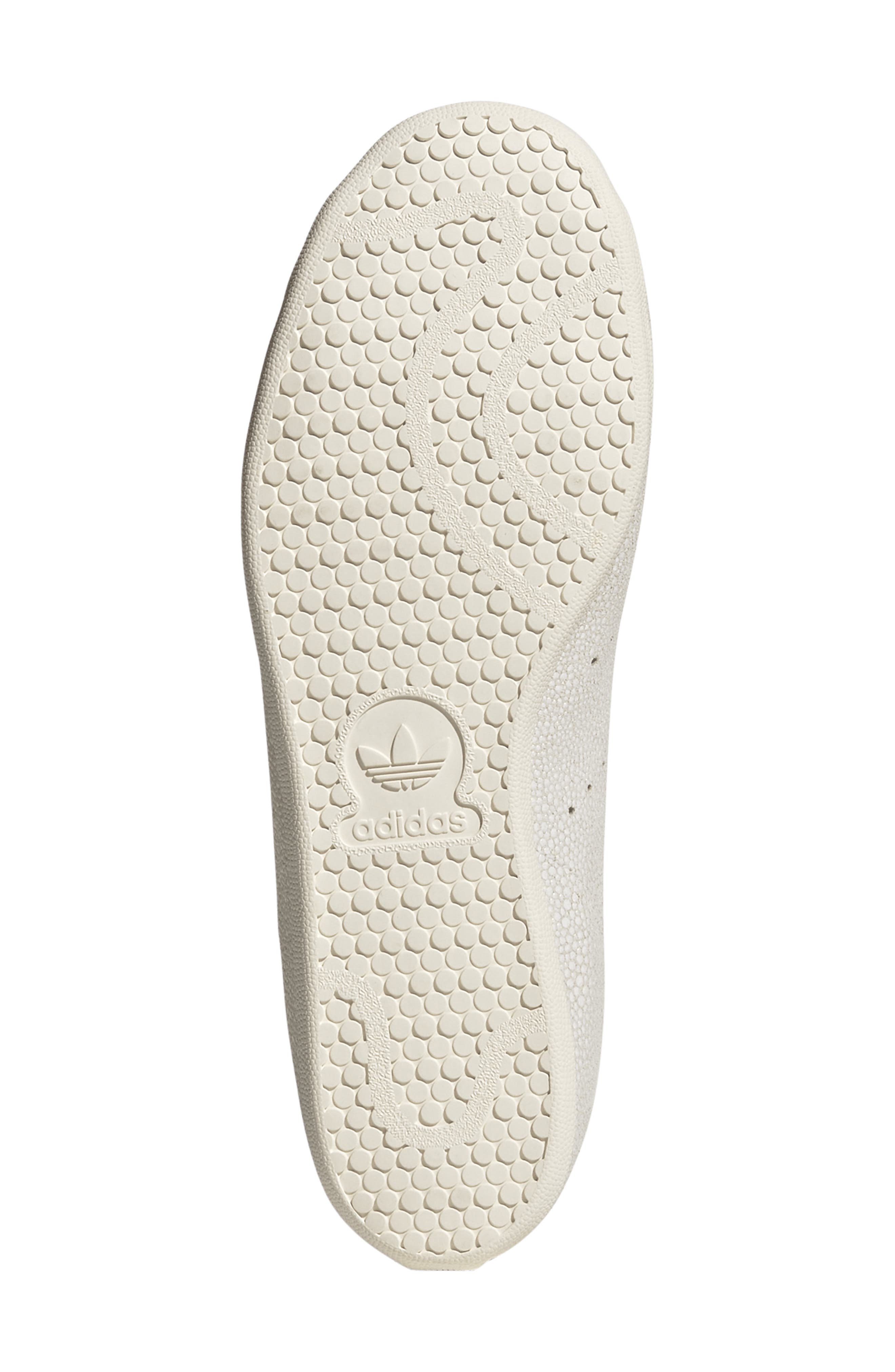 Stan Smith Lo Pro Sneaker, Alternate, color, CLOUD WHITE/WHITE/ CREAM