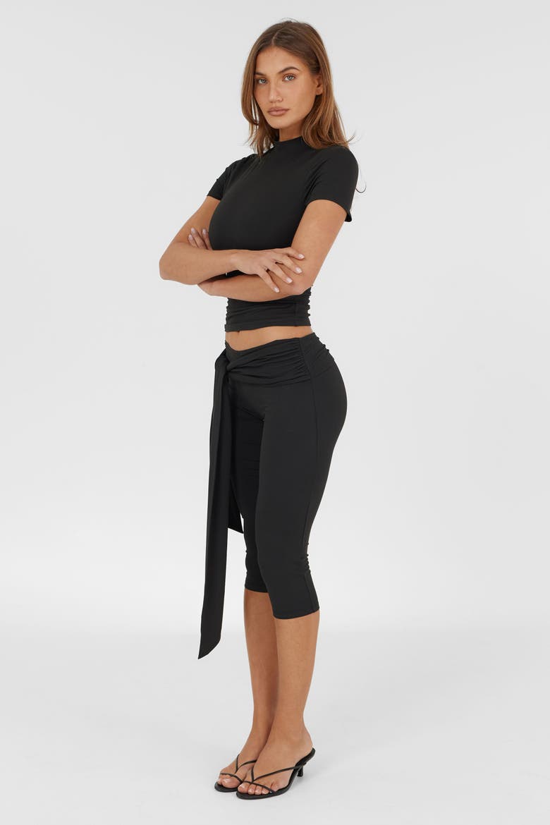 Elvira Capri, Alternate, color, Black