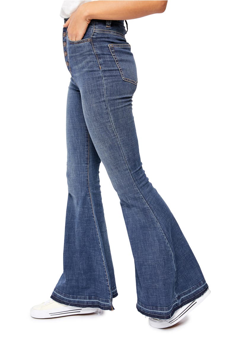 Irreplaceable Flare Jeans, Alternate, color, BLUE