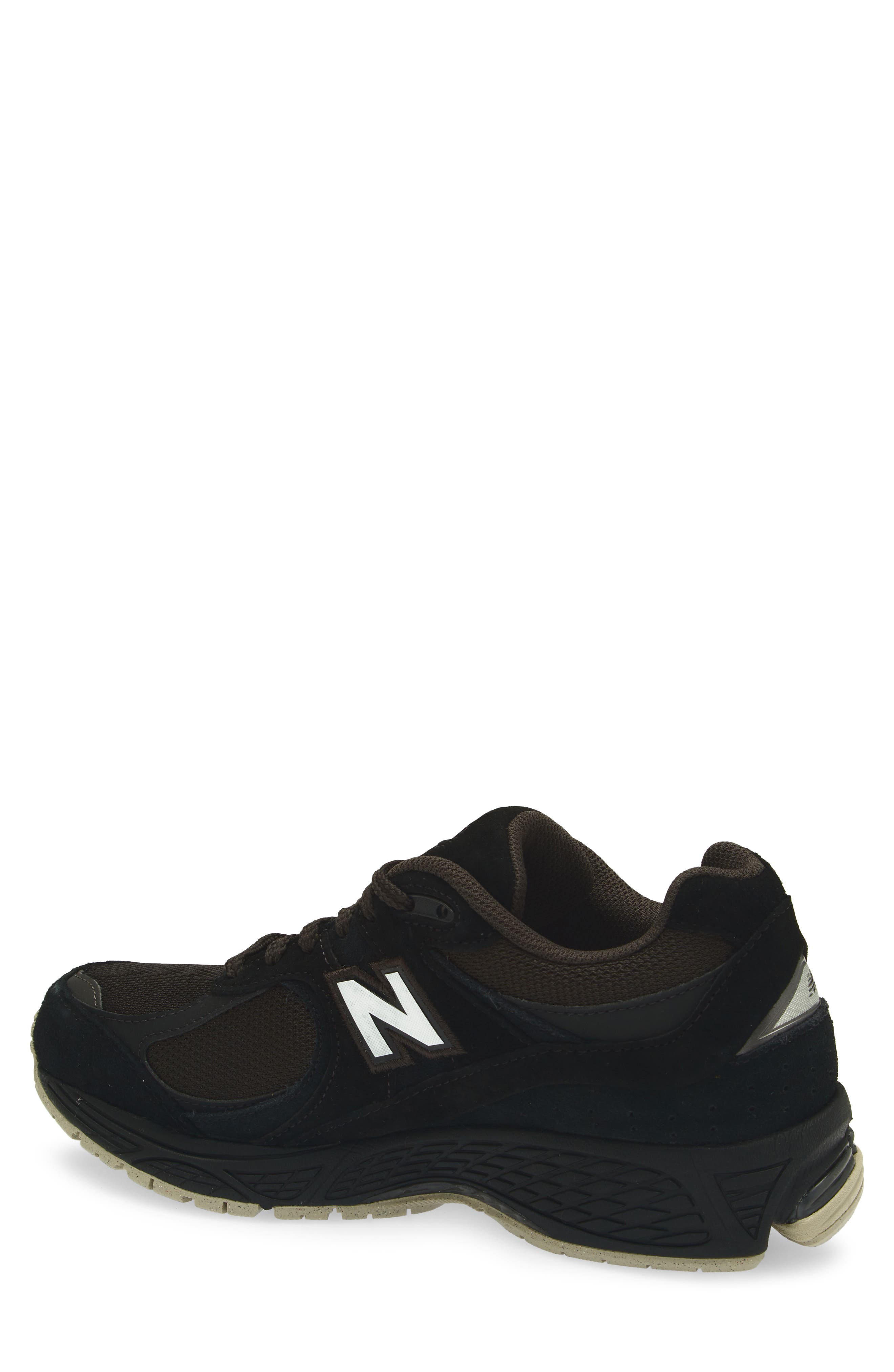 New Balance Gender Inclusive 2002R Sneaker, Alternate, color, Black/ Timberwolf