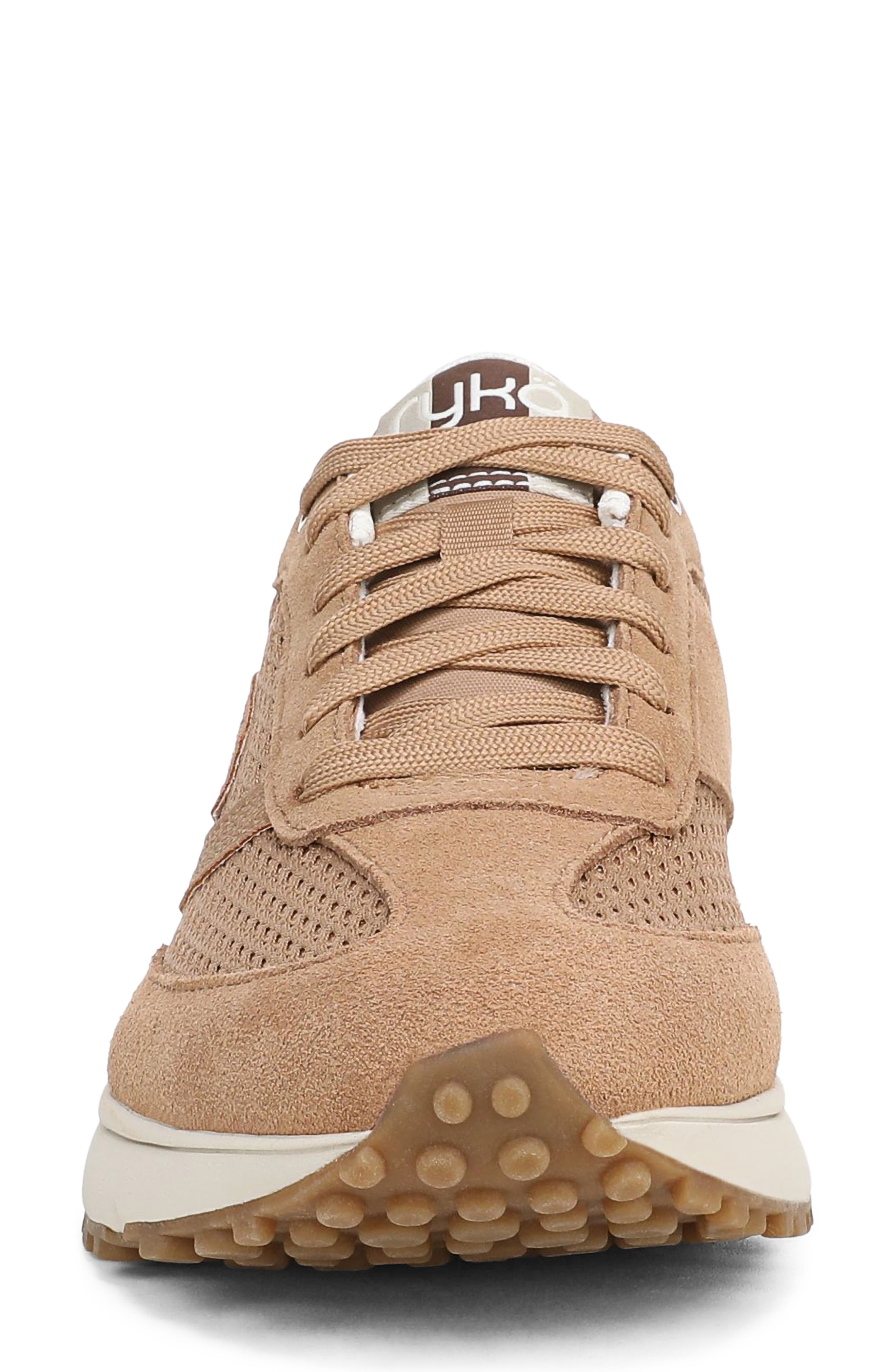 Jetsetter Walking Shoe, Alternate, color, HONEY BROWN