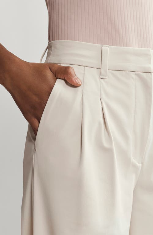 Rhone Commuter Pleat Pants In Light Sand