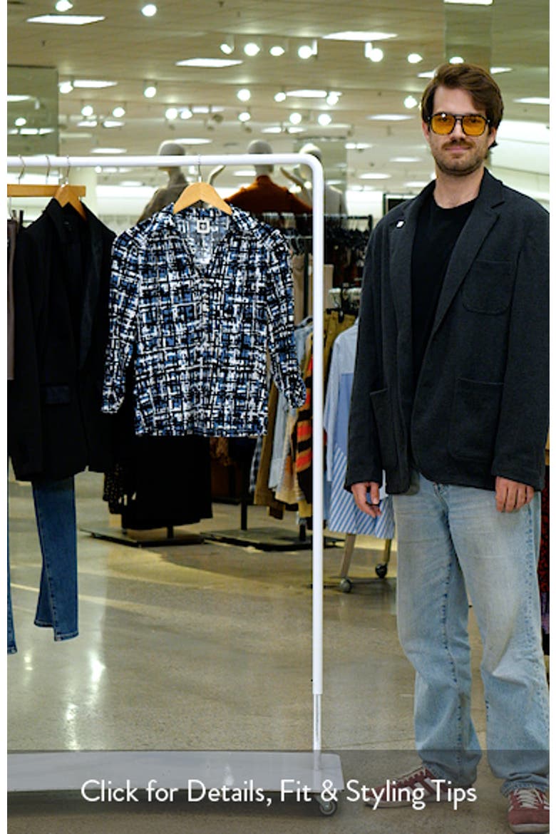 Print Roll-Tabbed Button Front Shirt video