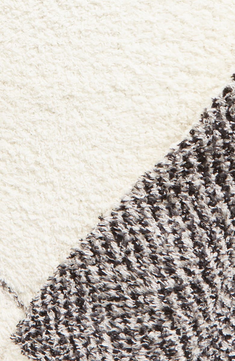 Barefoot Dreams<sup>®</sup> Disney<sup>®</sup> Mickey Mouse CozyChic<sup>™</sup> Blanket, Alternate, color, 