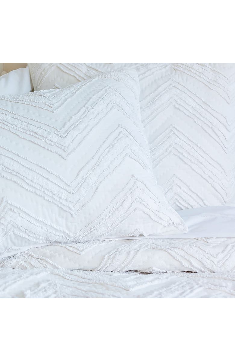 ELISABETH YORK Candlewick Dove Quilt, Alternate, color, White