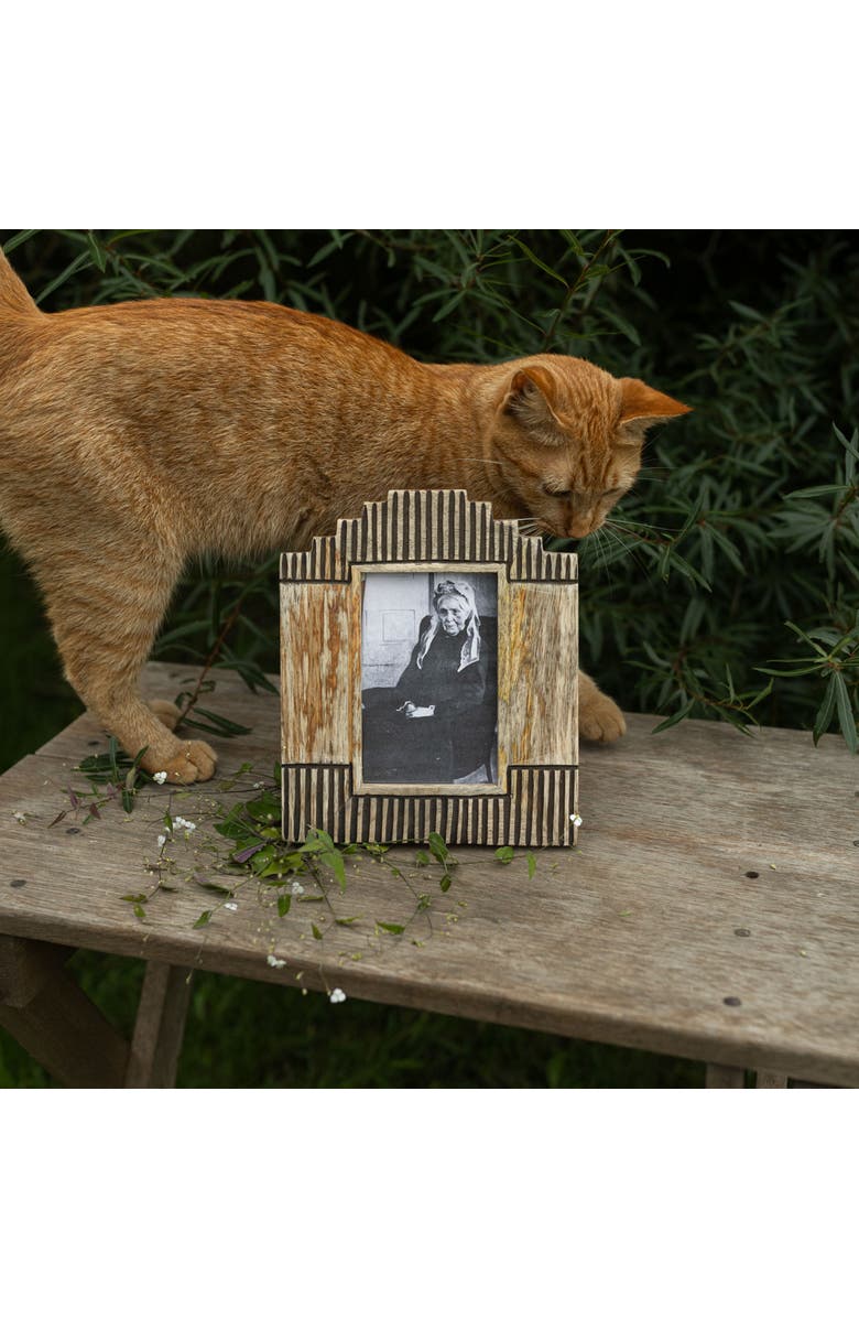 Foreside Home and Garden 4x6 Monty Stepped Carved Natural Mango Wood Photo Picture Frame w/ Glass Pane, Alternate, color, Brown