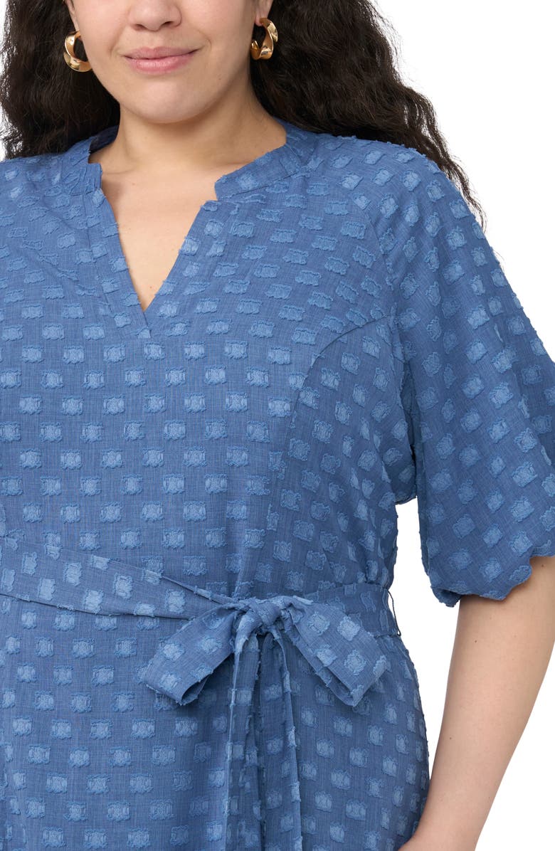 Vince Camuto Clip Print Short Sleeve Midi Dress, Alternate, color, Classic Indigo
