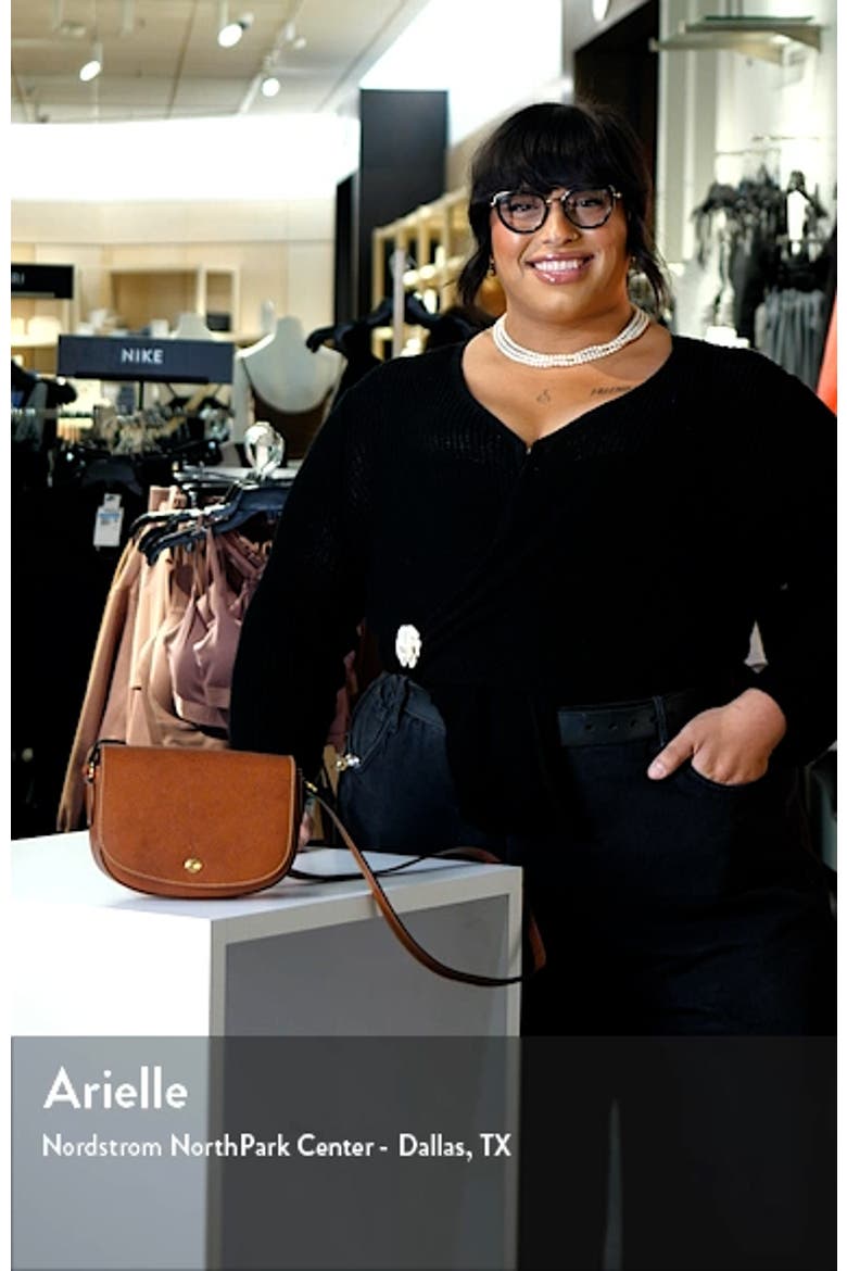 Épure Leather Crossbody Bag video