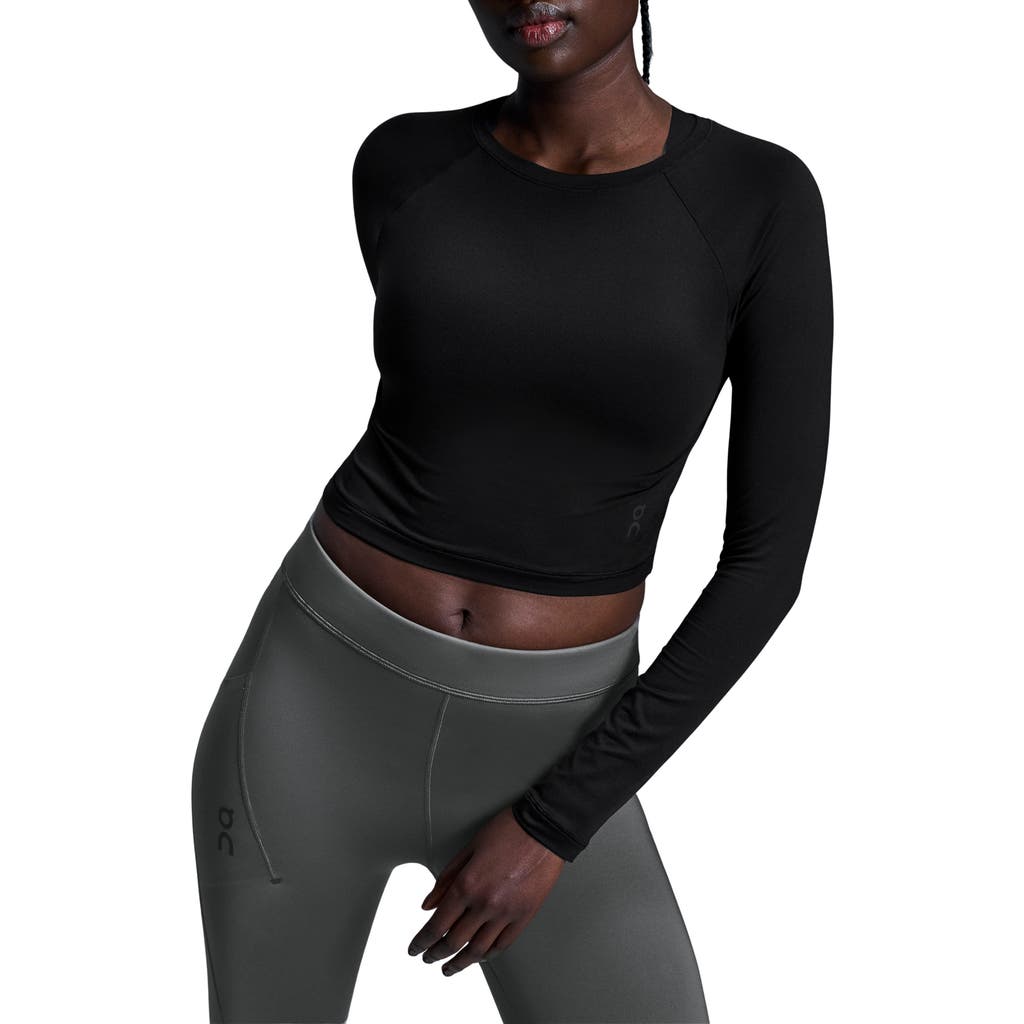 On Studio Lg Sleeve Crop Top In Black