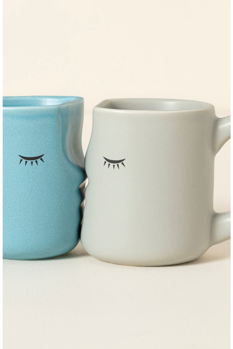 The Kissing Mugs, Alternate, color, Gray