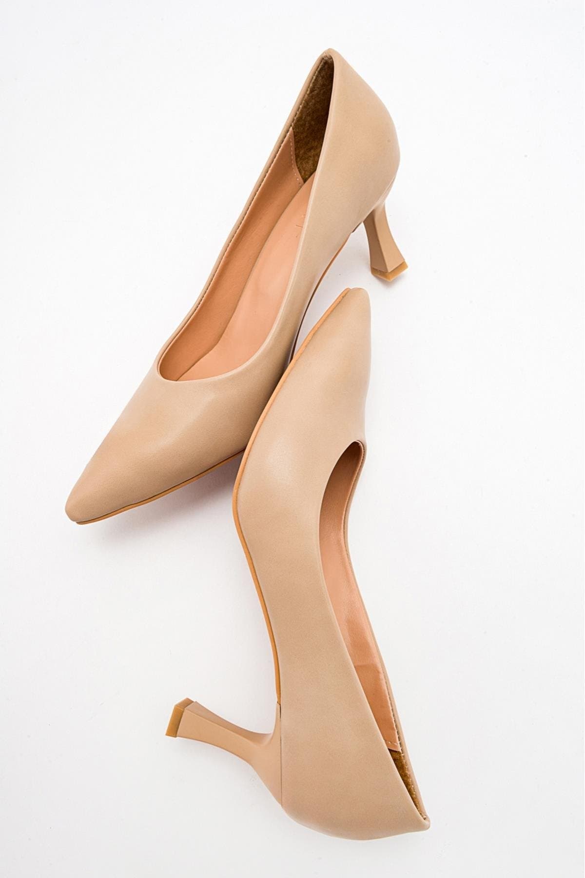 Pedra Pointed Toe Pump, Alternate, color, Beige