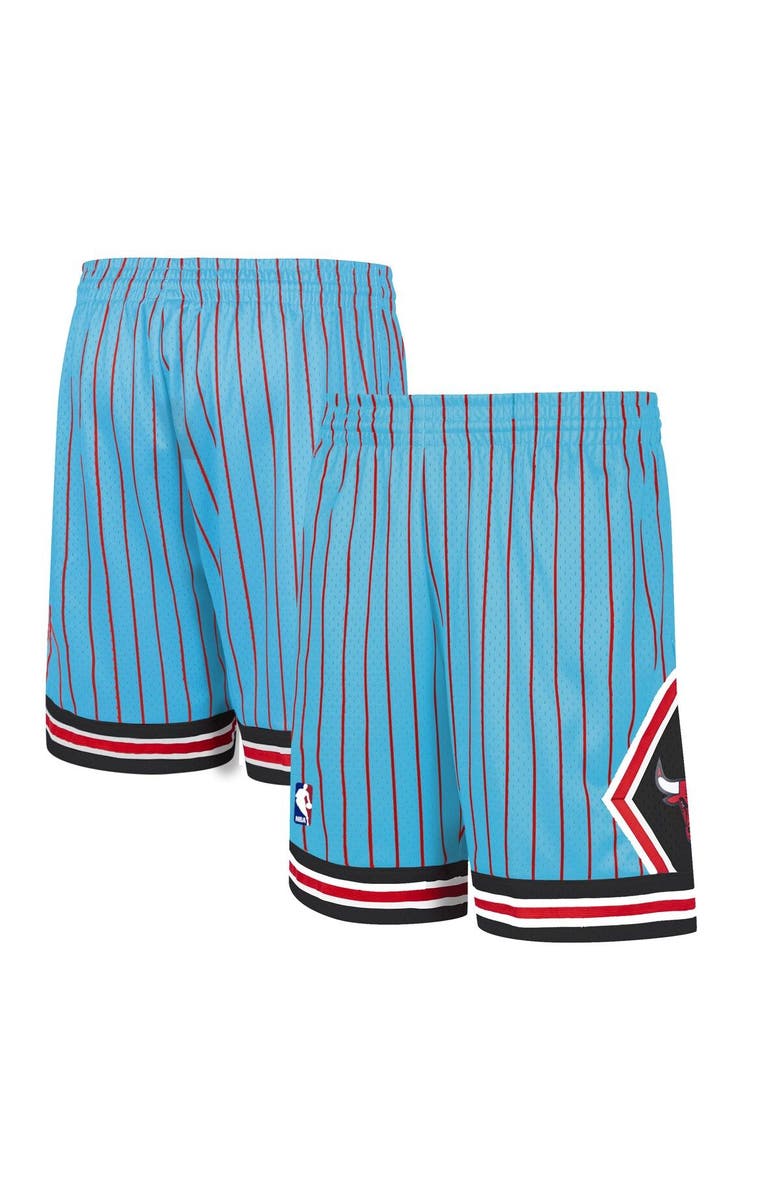 Mitchell & Ness Men's Mitchell & Ness Blue Chicago Bulls Hardwood Classic Reload Swingman Shorts, Main, color, 