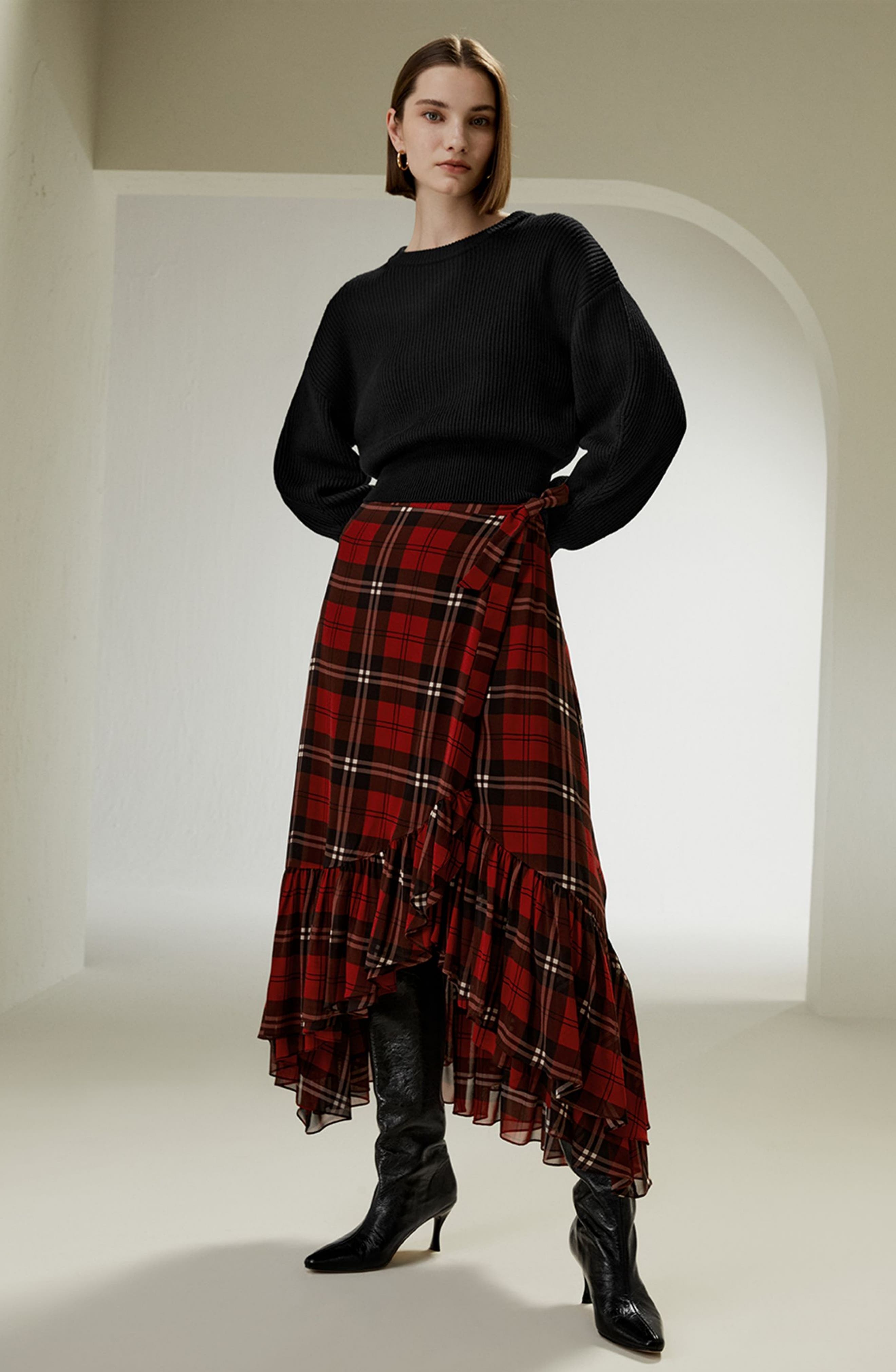 Round Neck Drop-Shoulder Merino Wool Sweater - image 2