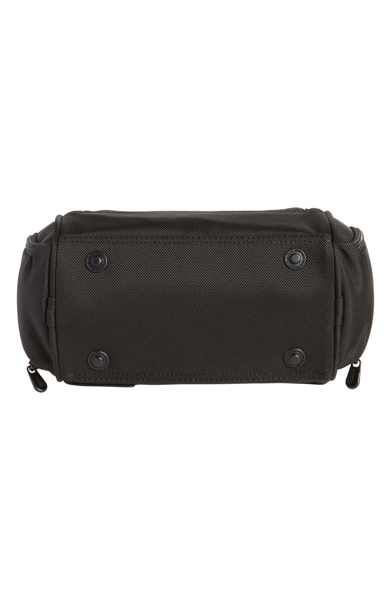 Briggs & Riley Baseline Executive Toiletry Kit, Alternate, color,
