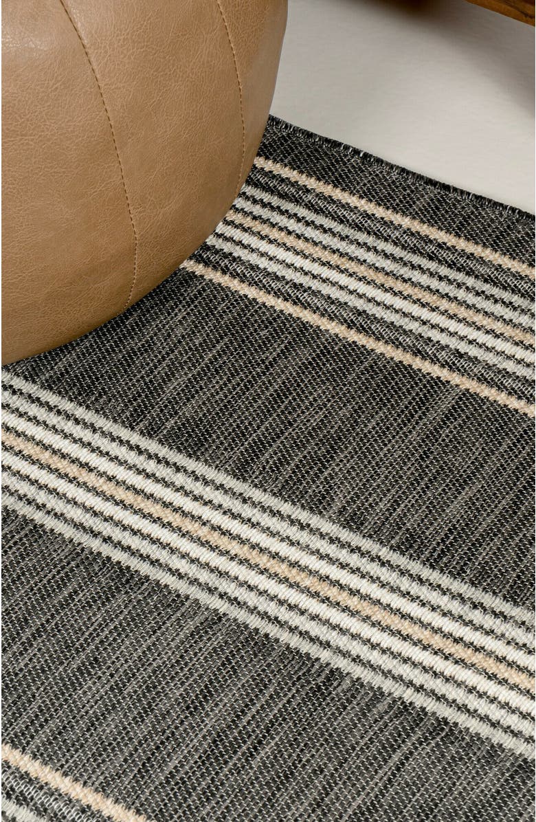 JONATHAN Y Argo Classic Nautical Mitre Stripe Reversible Machine-Washable Indoor/Outdoor Area Rug, Alternate, color, Black/Cream