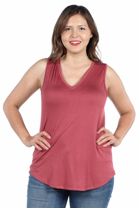 Plus Size V Neck Sleeveless Rounded Hemline Top