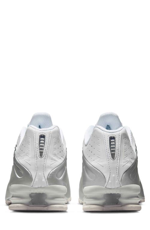 Nike Shox R4 Sneaker