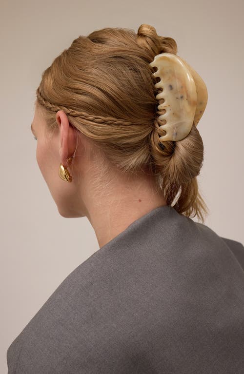 Lelet Ny Bleecker Claw Clip In Brown