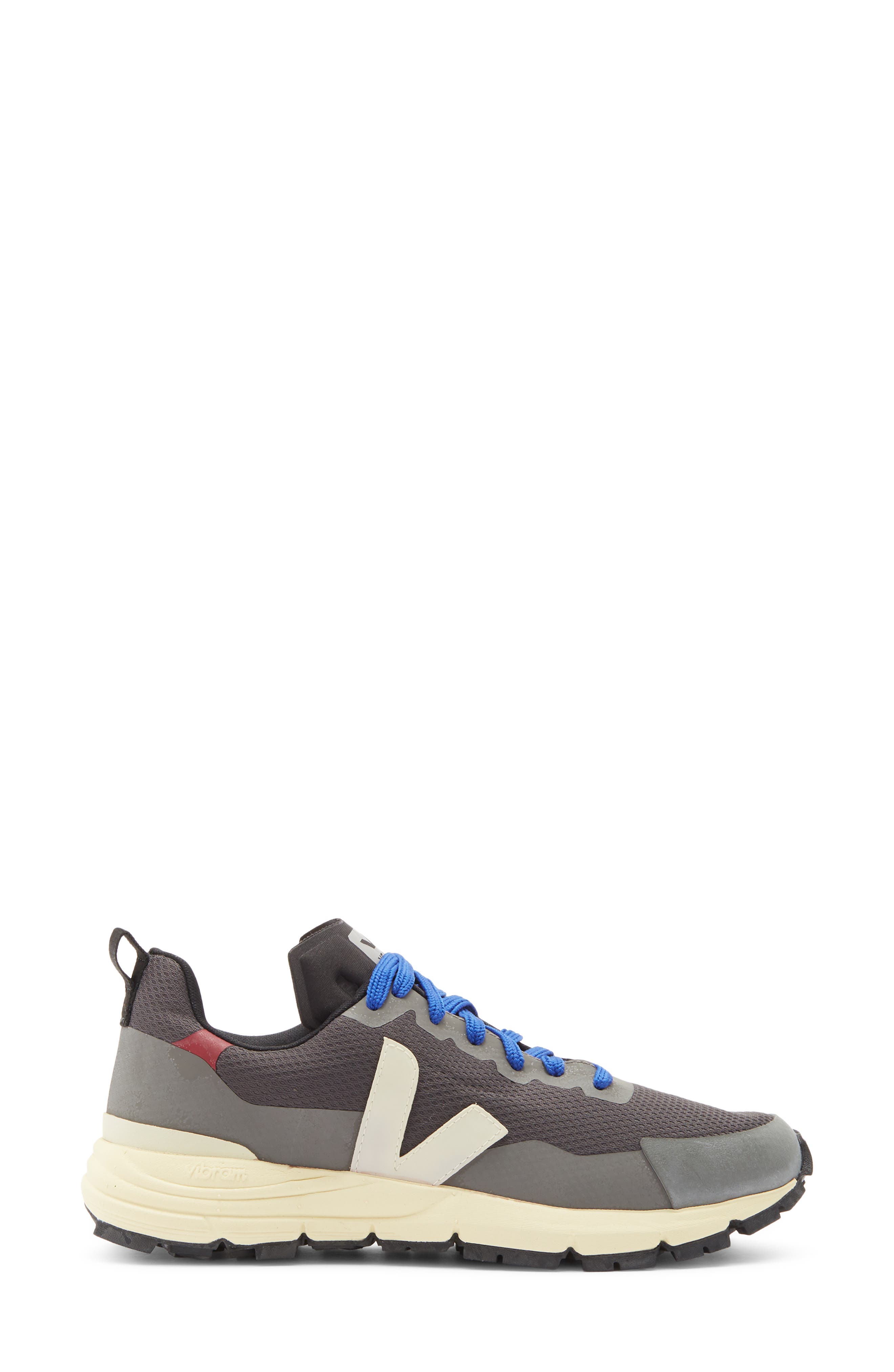Veja Dekkan Alveomesh Outdoor Sneaker, Alternate, color, 