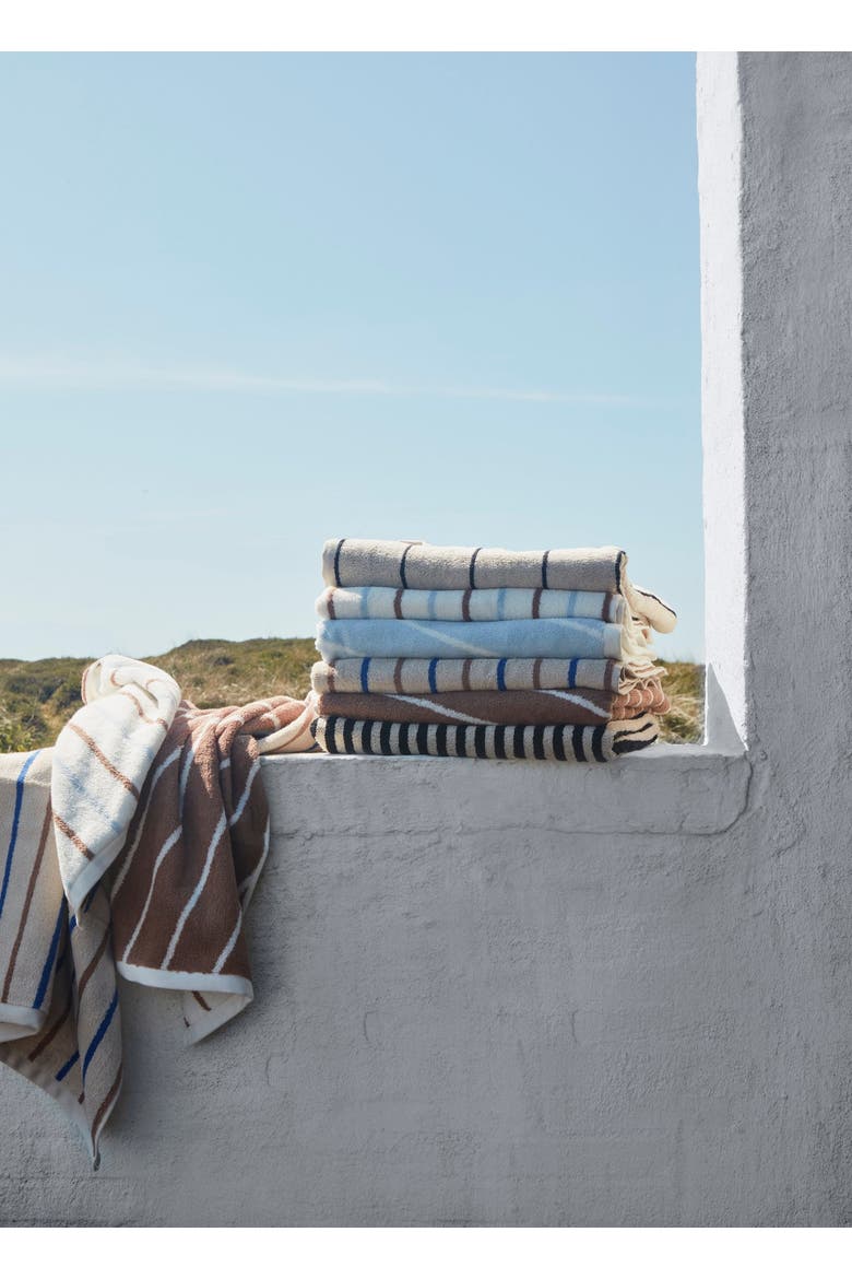 Raita Towel, Alternate, color, Cloud / Caramel