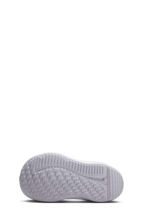 Nike Cosmic Runner Running Shoe
