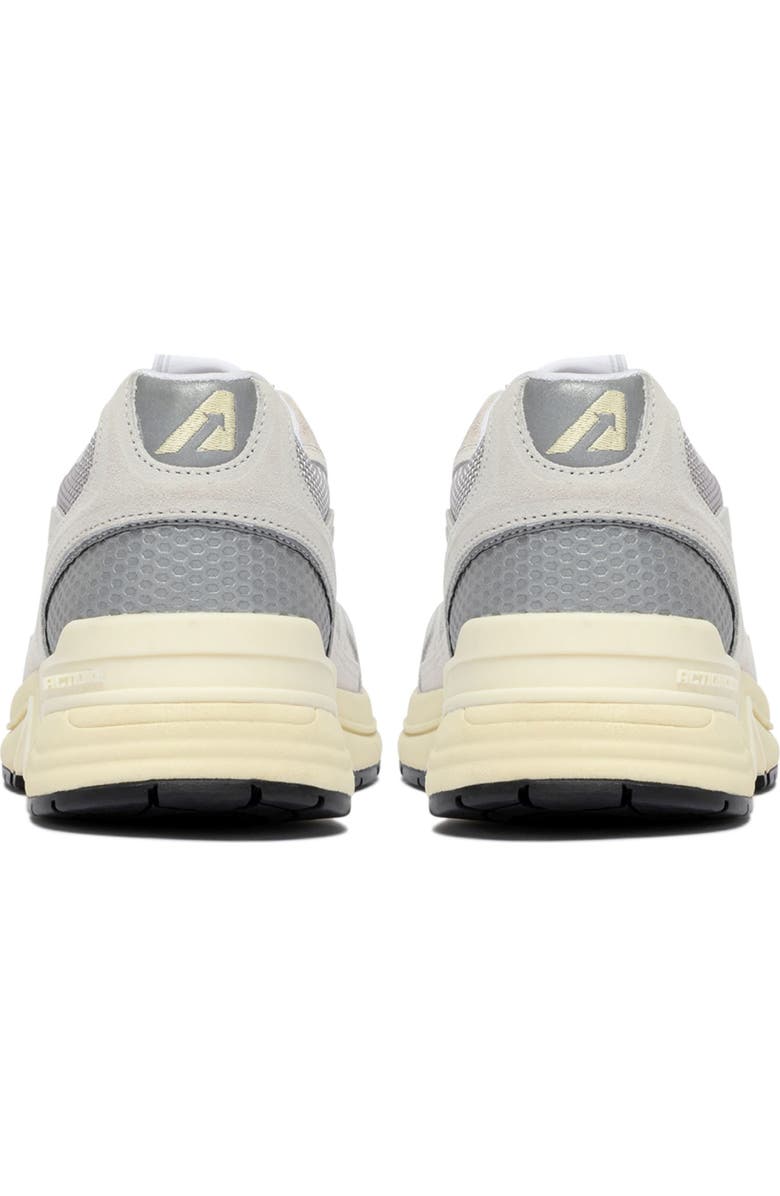 AUTRY Hyperway Low Sneaker, Alternate, color, White/ Silver