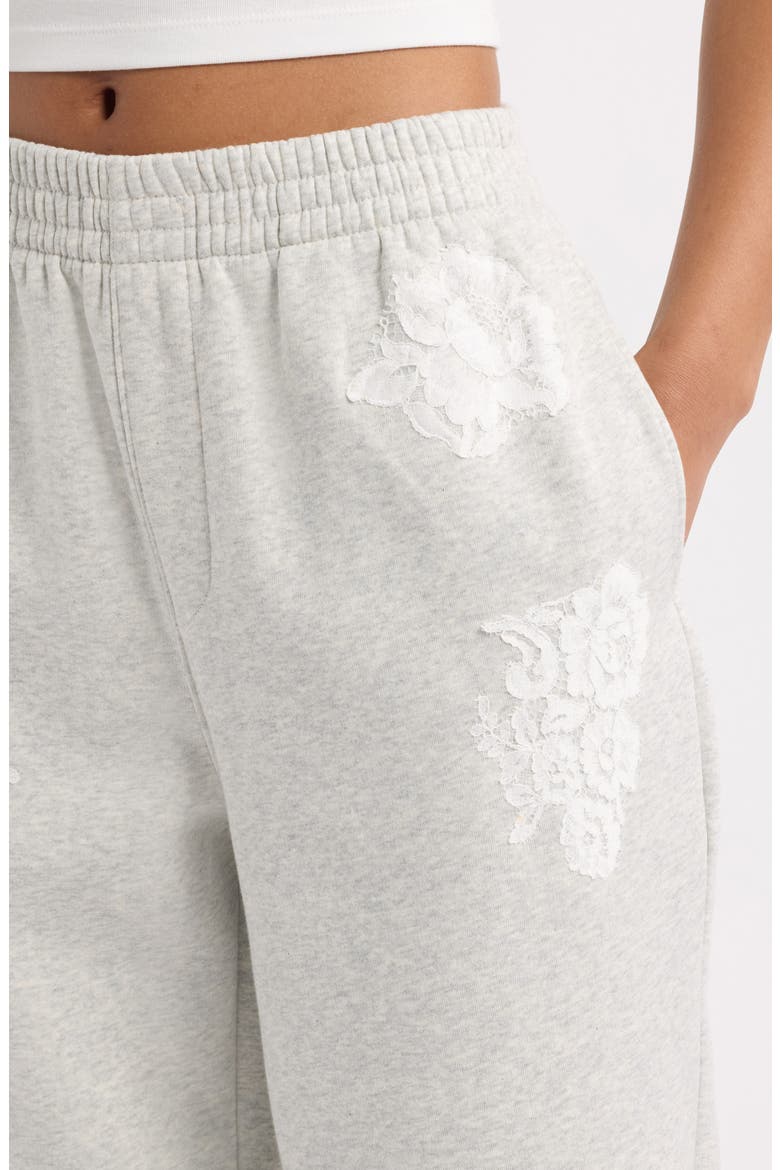 Lilia Lace Appliqué Sweatpants, Alternate, color, SILVER FOG HEATHER