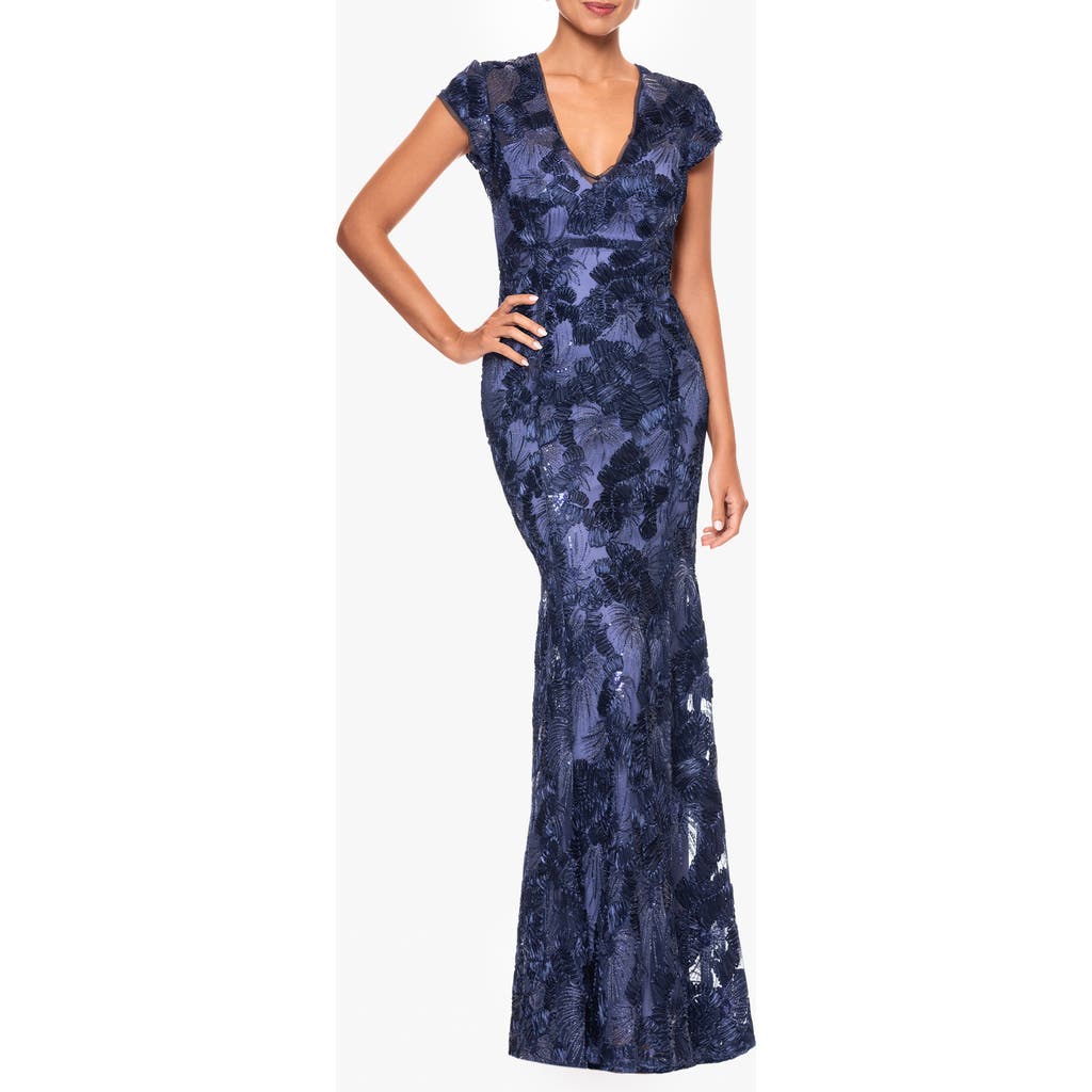 BETSY & ADAM BETSY & ADAM FLOWER EMBROIDERED CAP SLEEVE GOWN