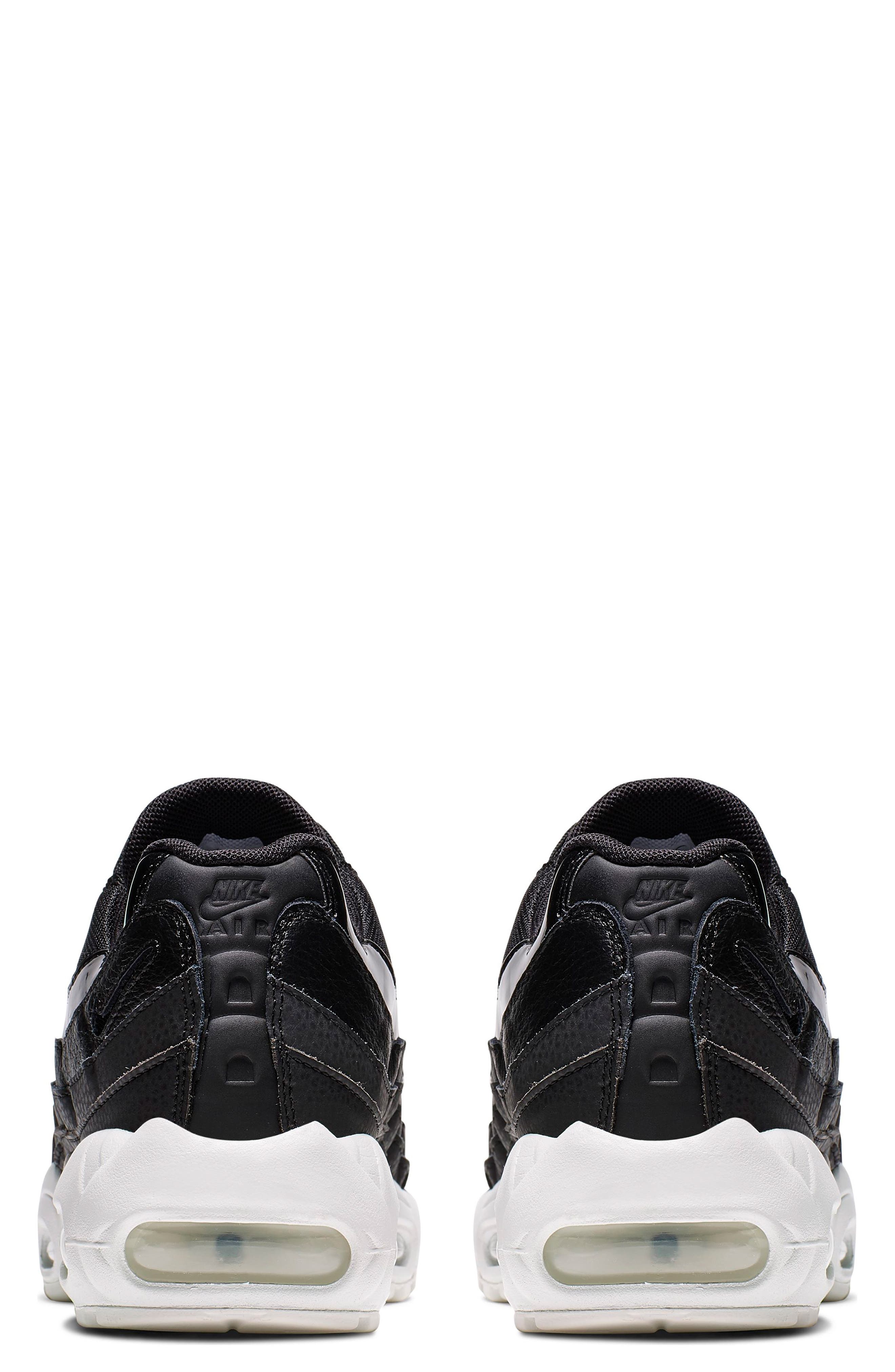 Nike Air Max 95 SE Running Shoe, Alternate, color, 