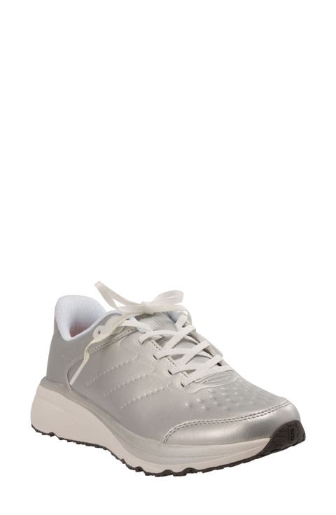Phoebe Sneaker