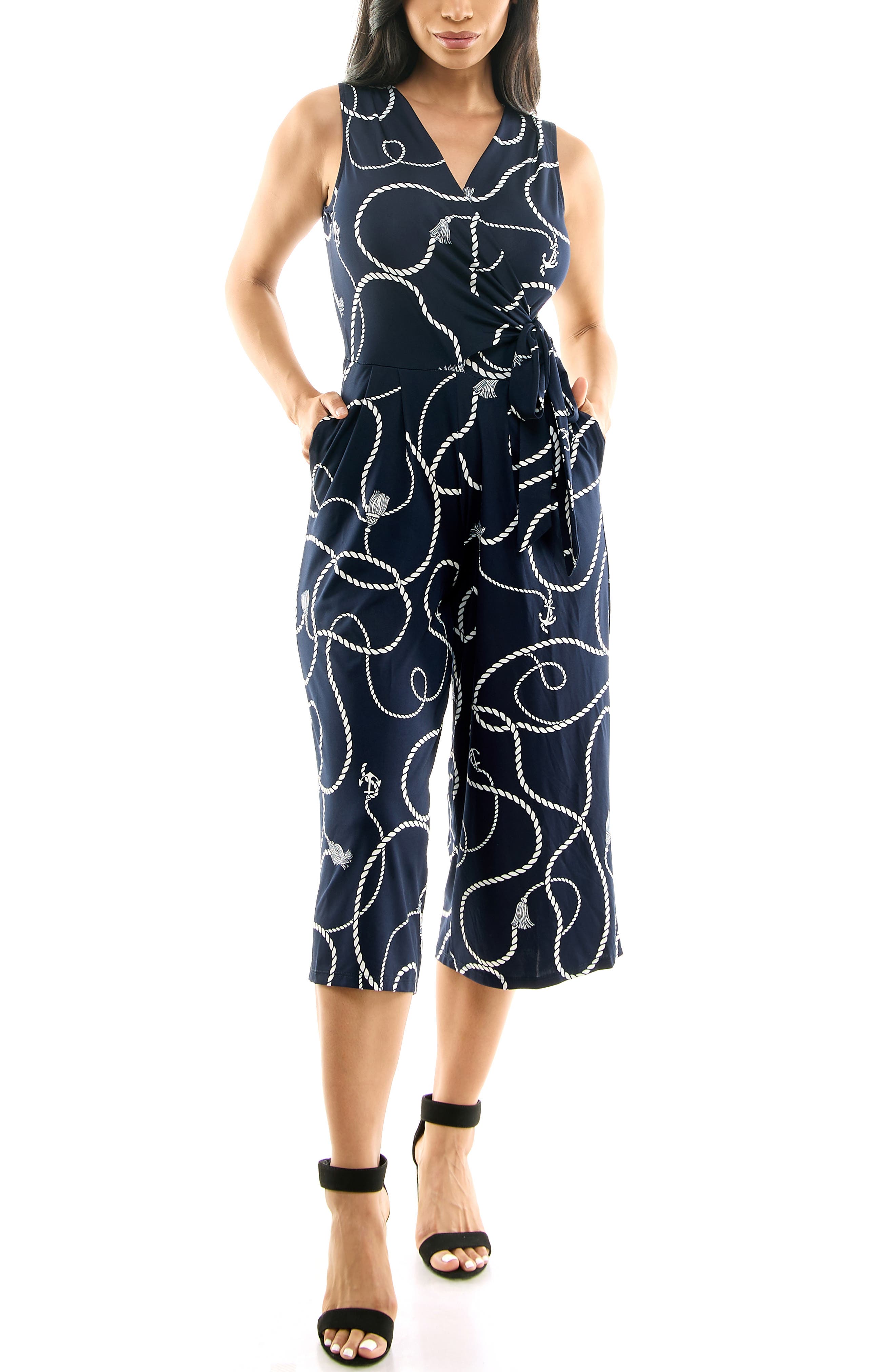 NAVY WHITE