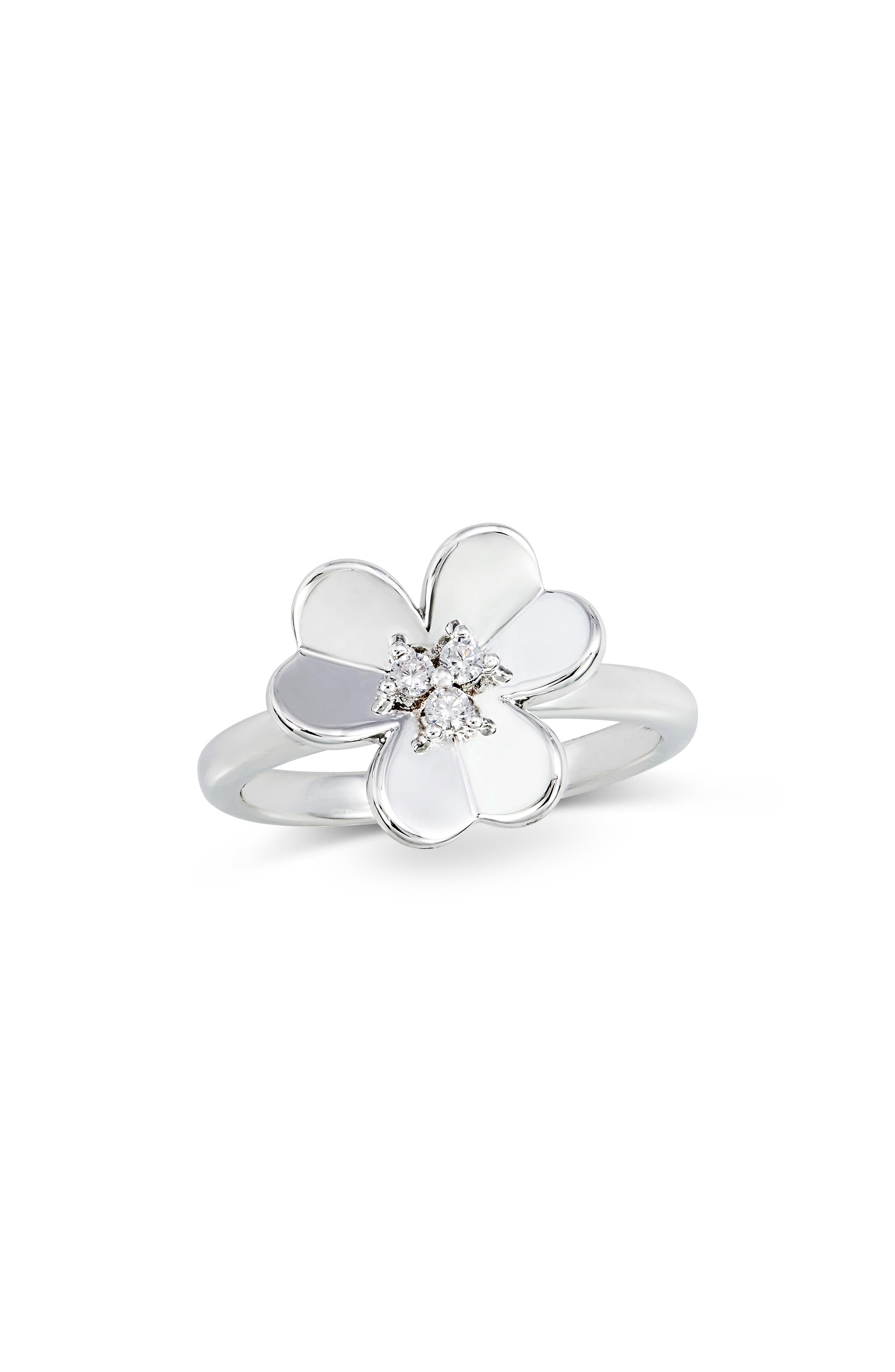 SAVVY CIE JEWELS Clover Sterling Silver Ring