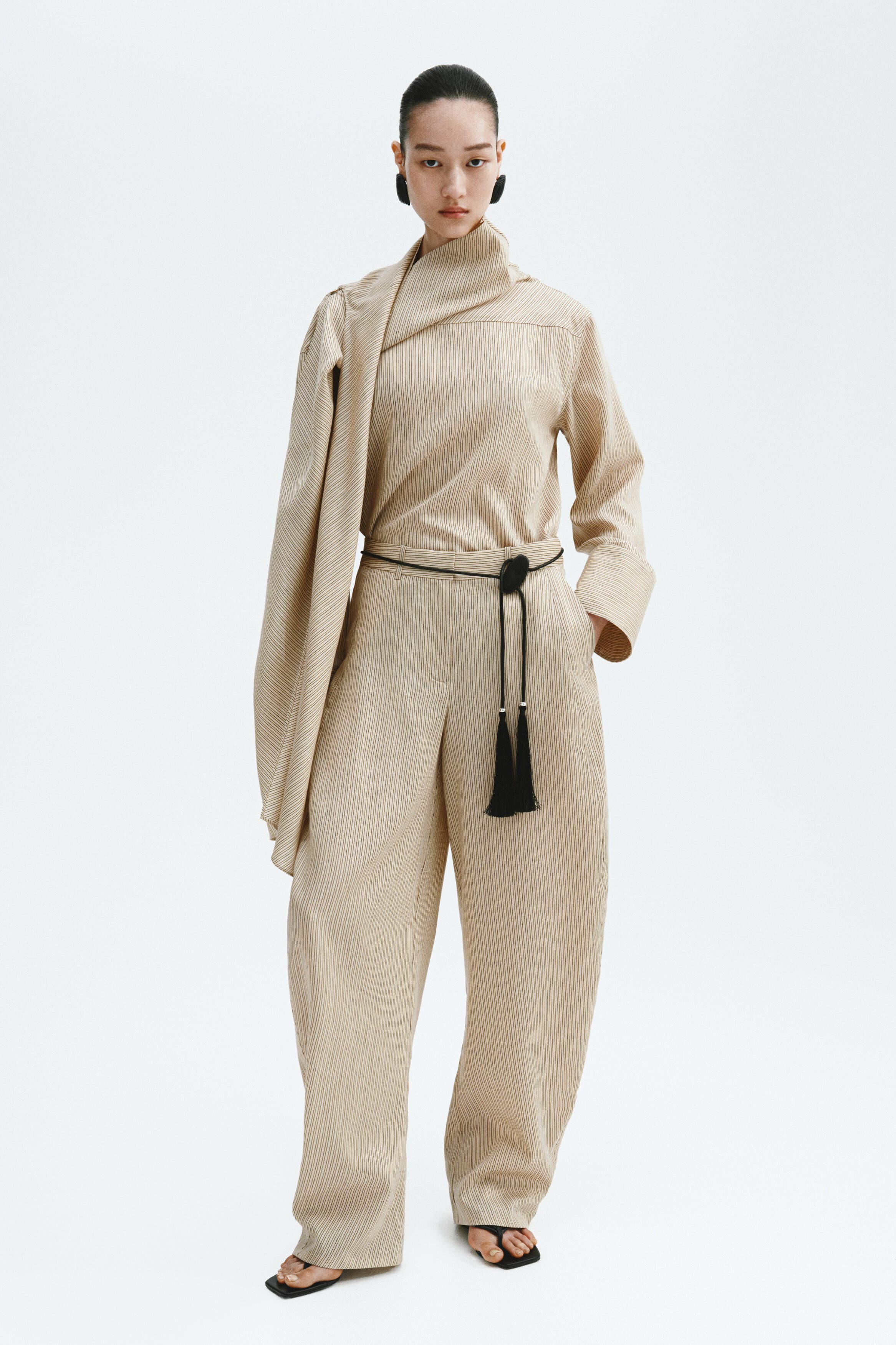 Linen-blend Barrel Trousers - image 2