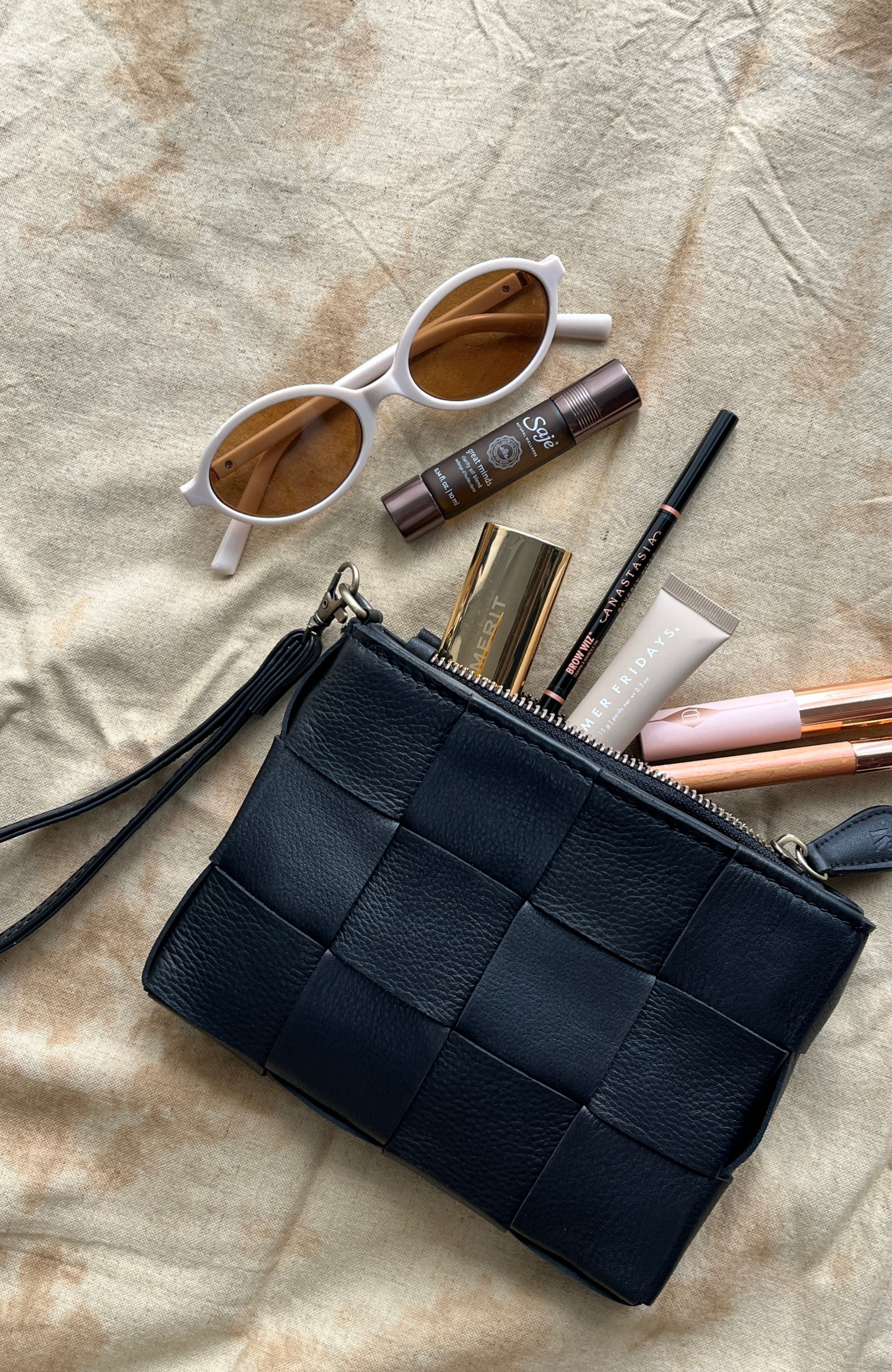 Mandrn Leather Clutch, Alternate, color, Black