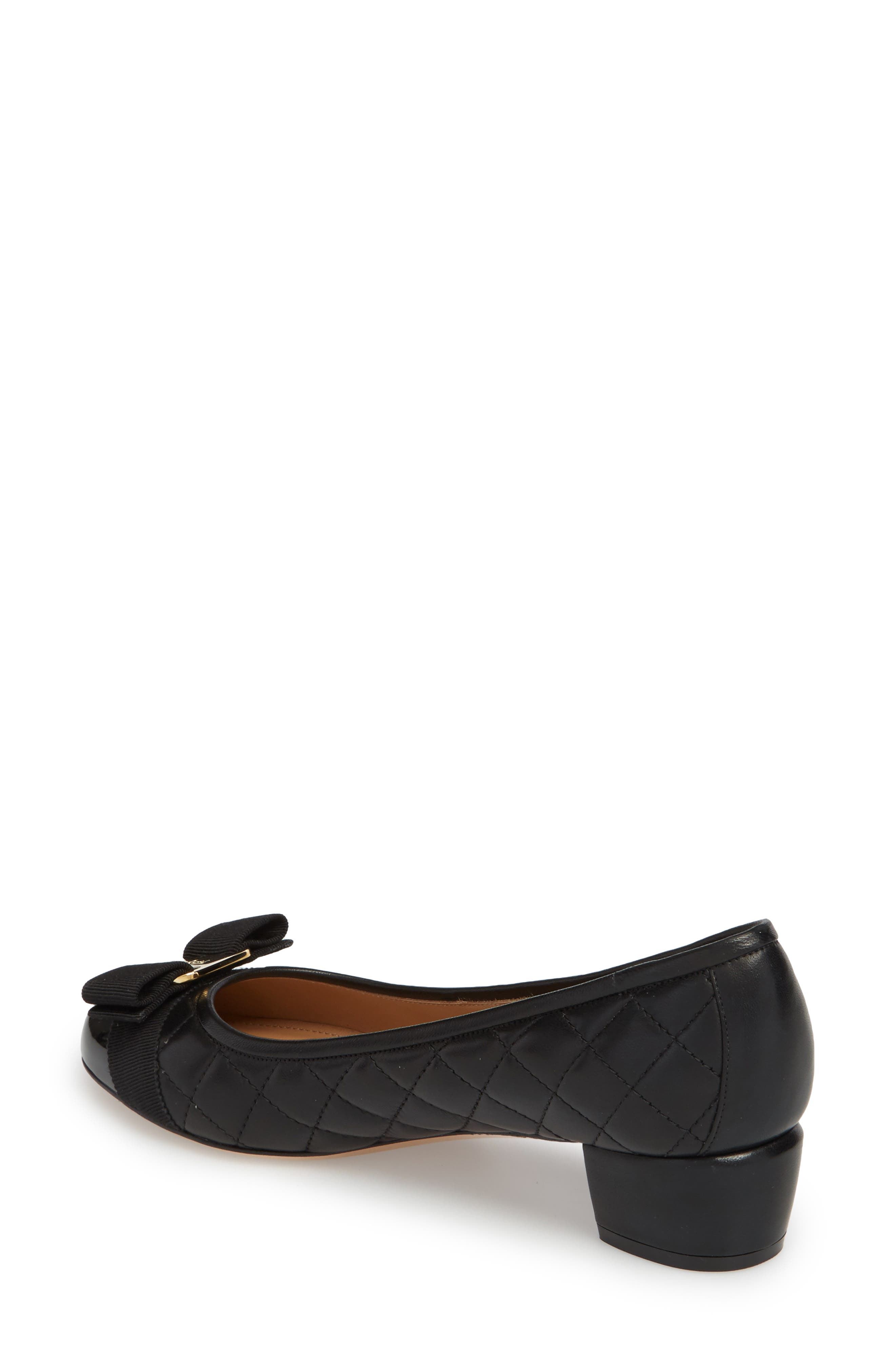 Salvatore Ferragamo Vara Pump, Alternate, color, BLACK