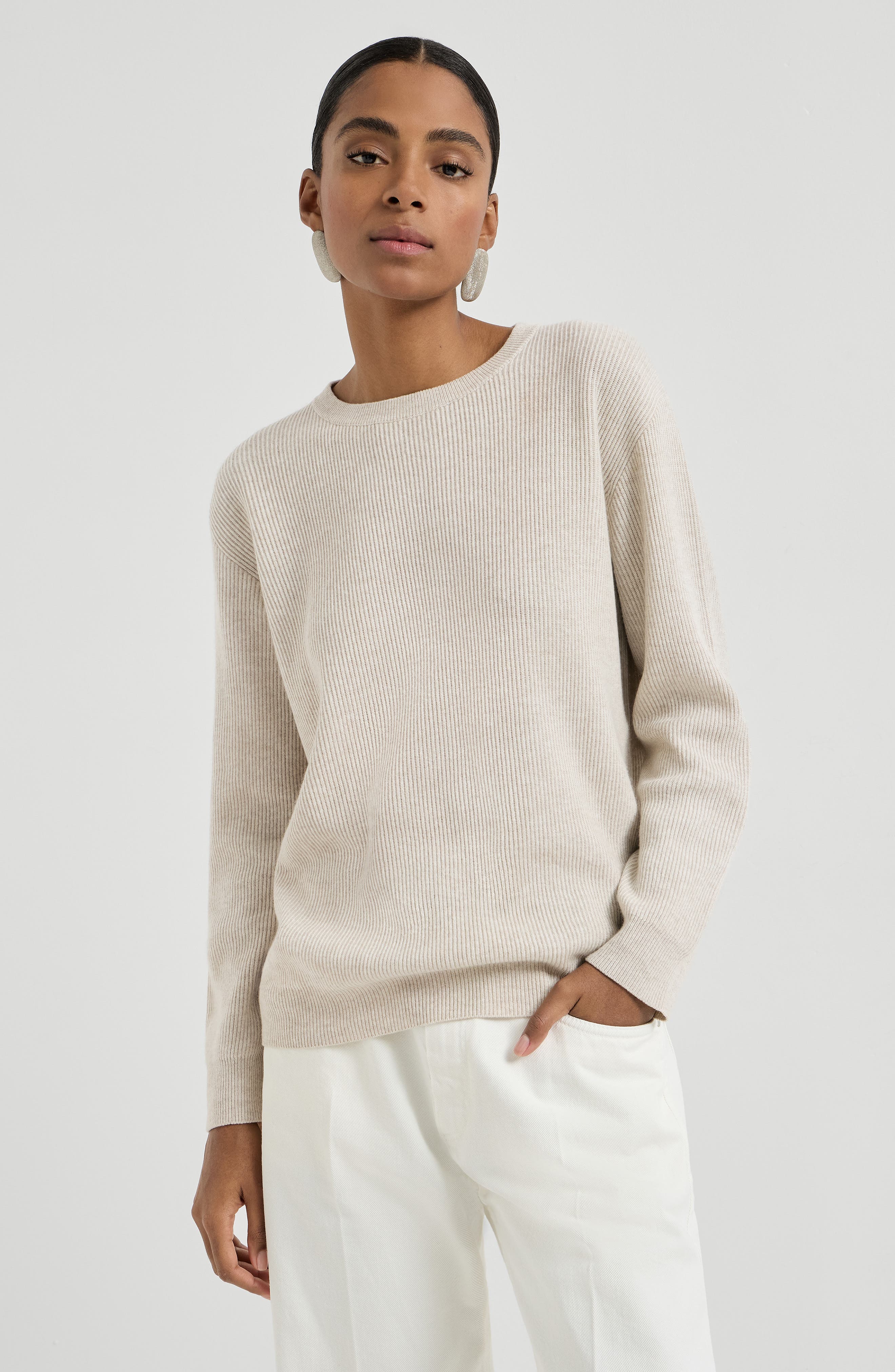 Cashmere sweater with monili - image 3