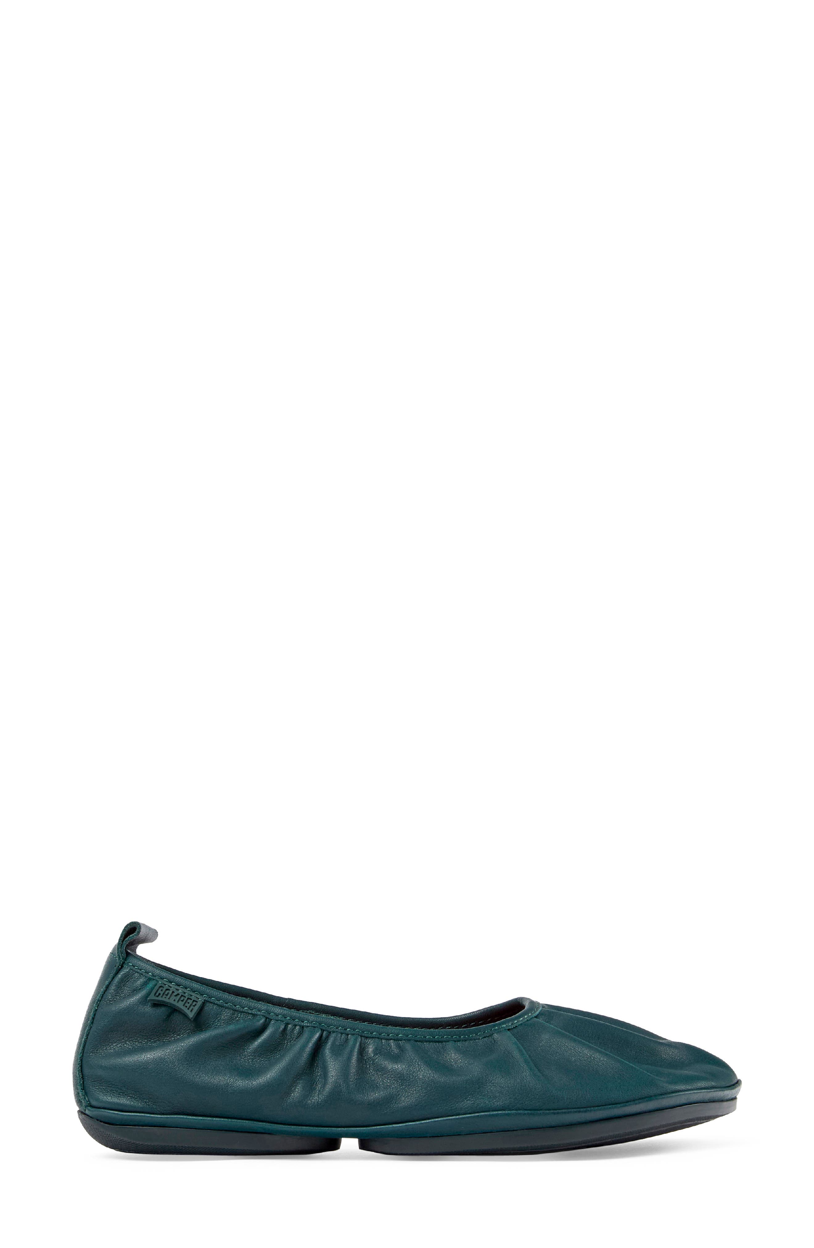 Camper Right Nina Flat, Alternate, color, Dark Green