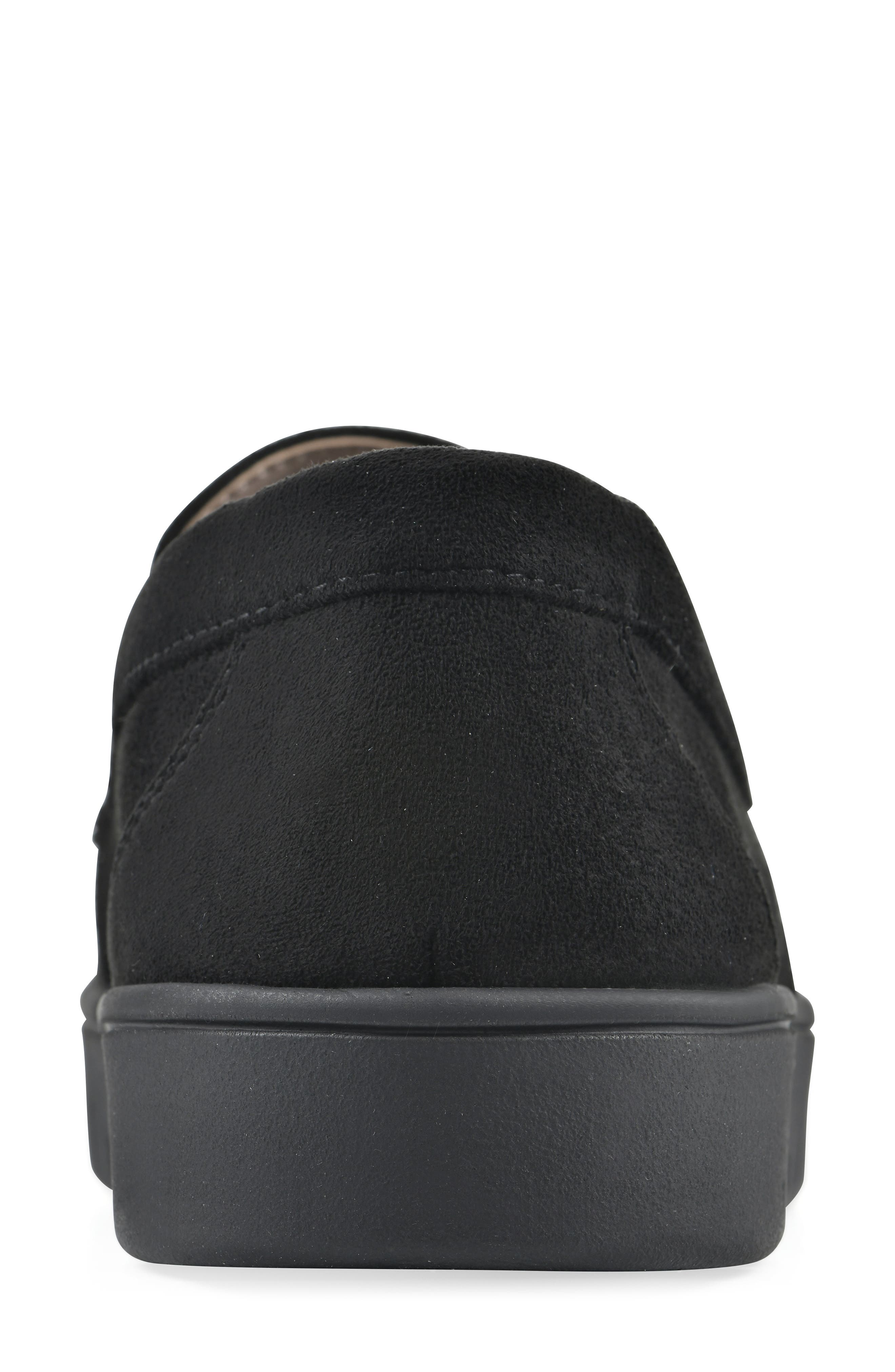 White Mountain Footwear Nocci Recovery Loafer, Alternate, color, Black/ Fabric